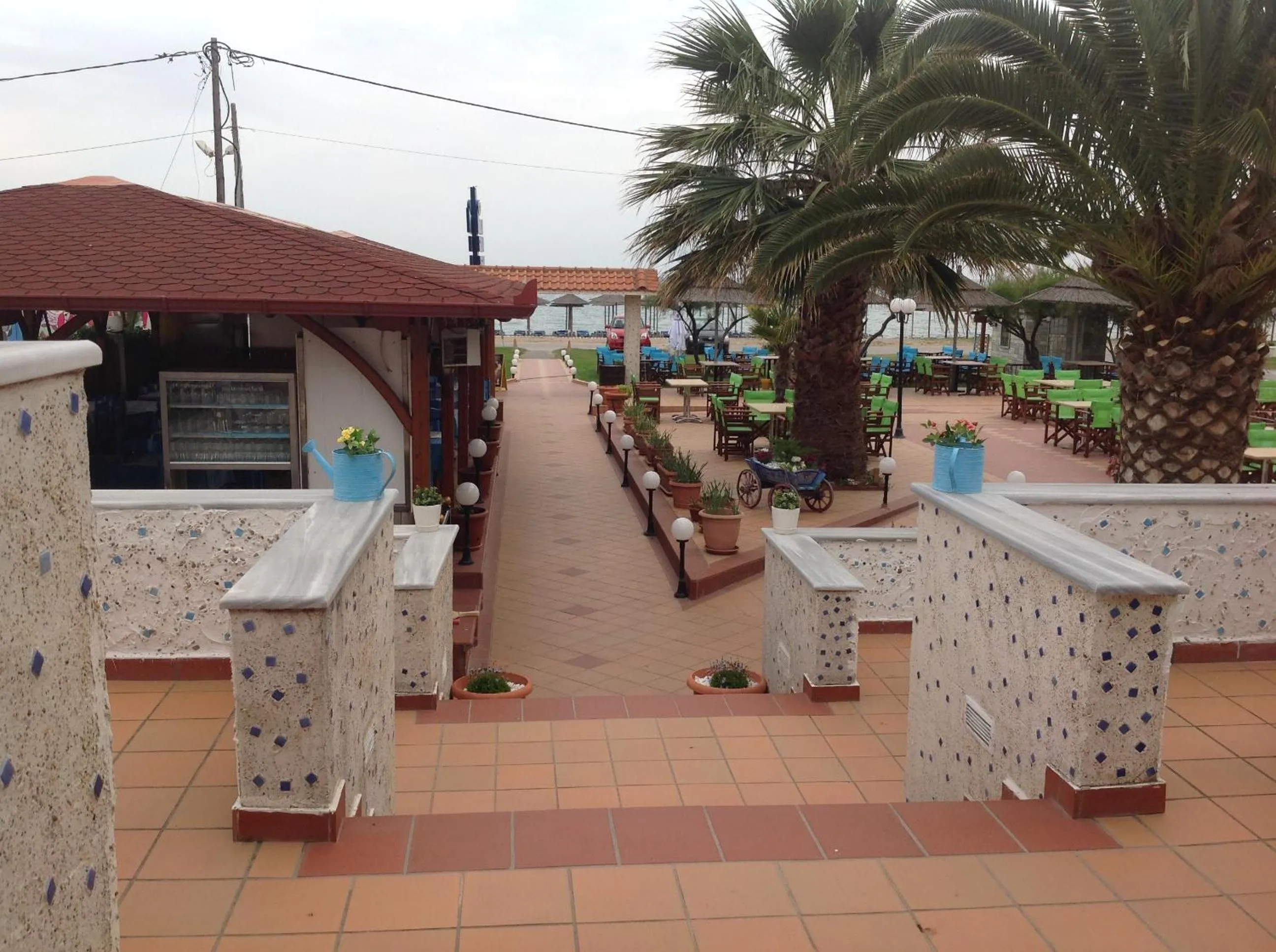 Restaurant/places to eat in Hotel Nautilos