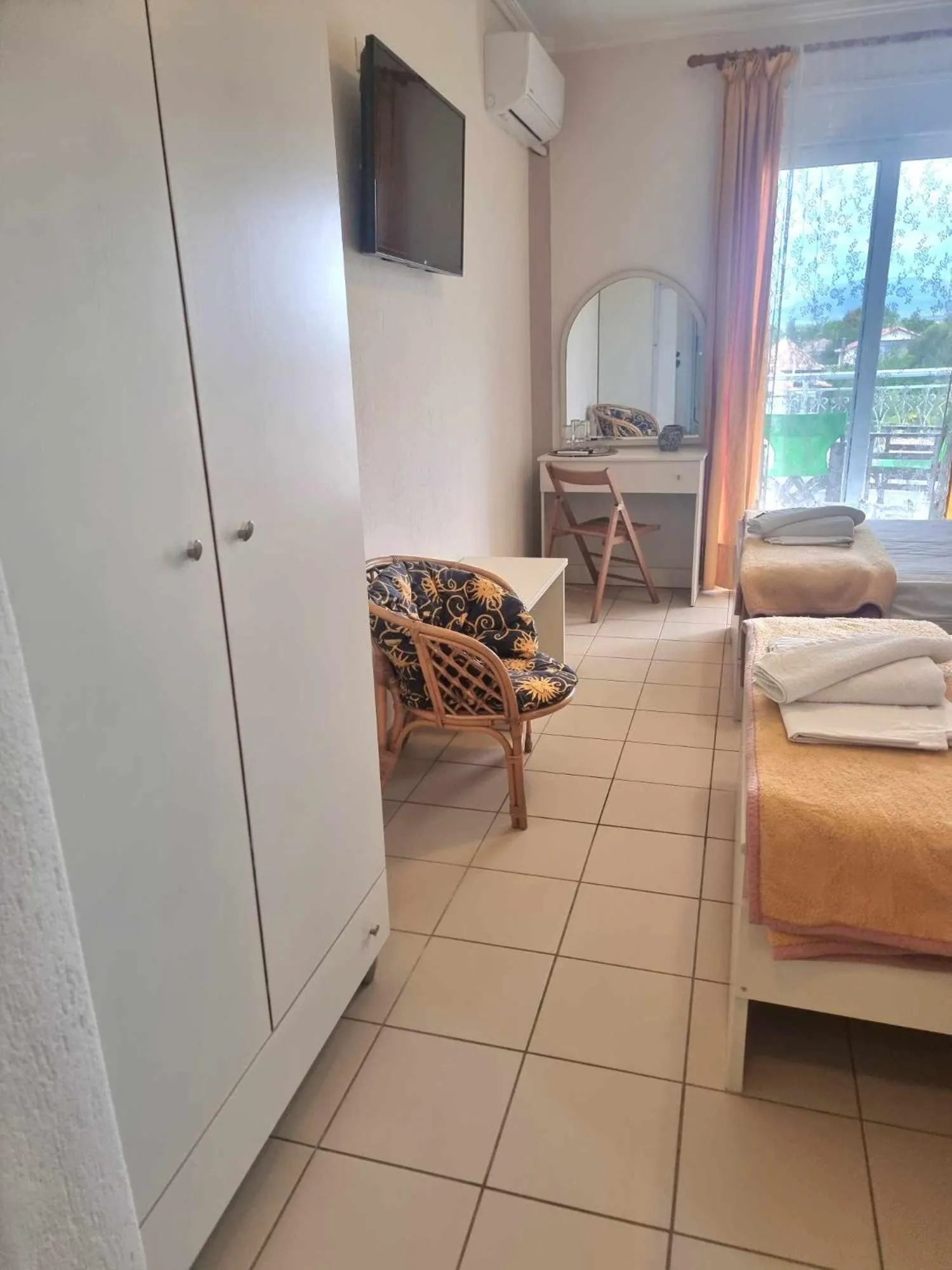 Bed in Hotel Nautilos