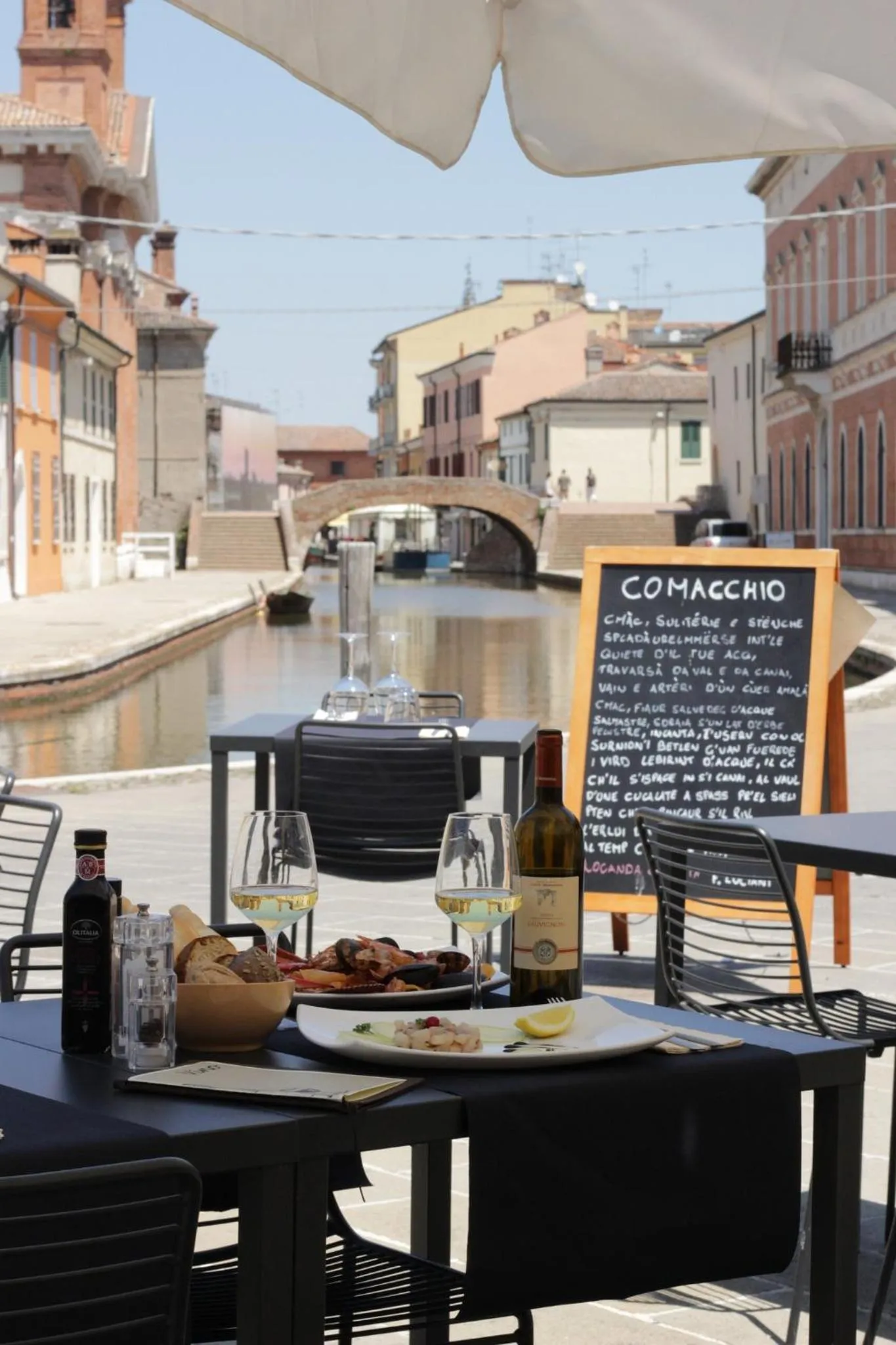Restaurant/places to eat in Locanda del Delta