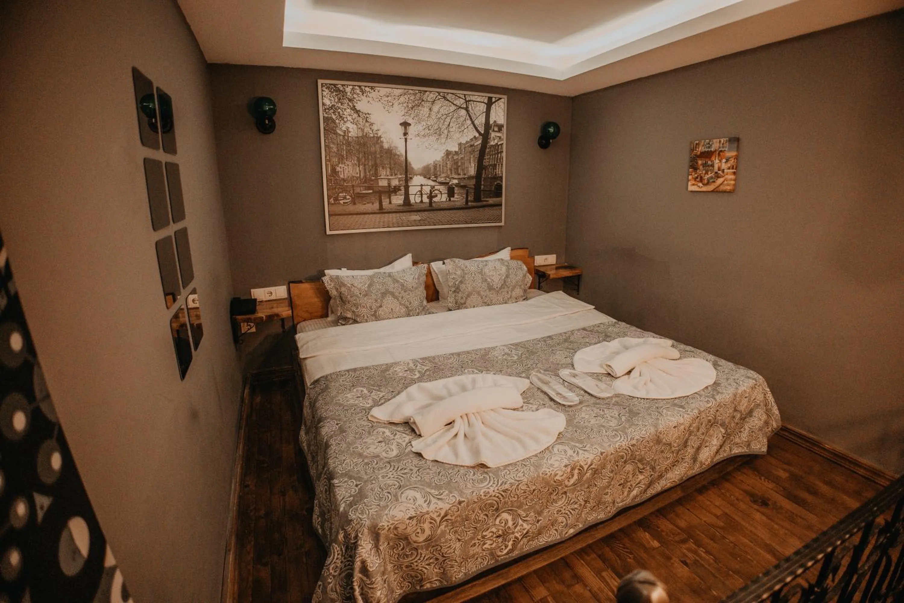 Bed in Vintage Cave House Hotel