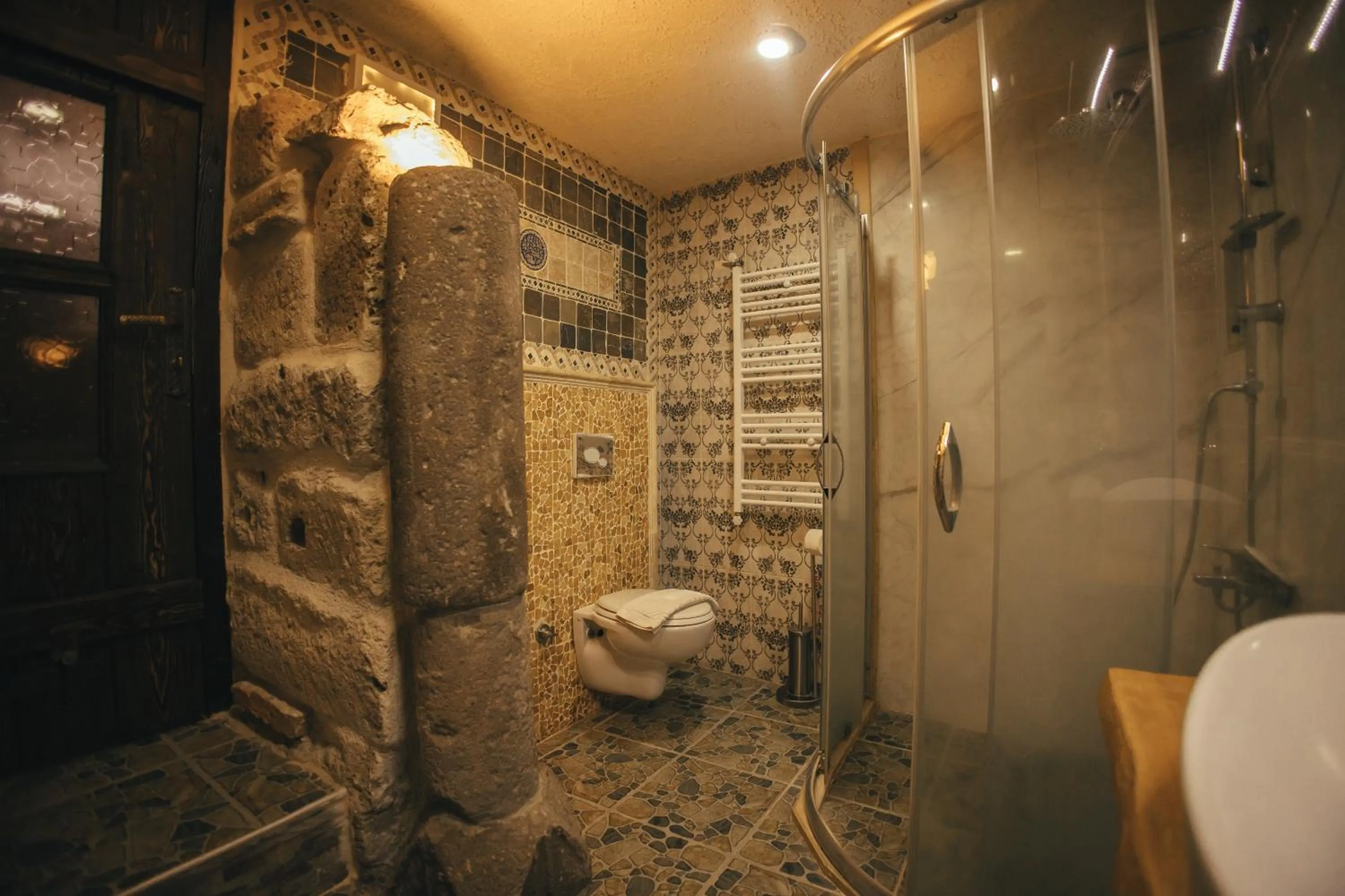 Shower in Vintage Cave House Hotel