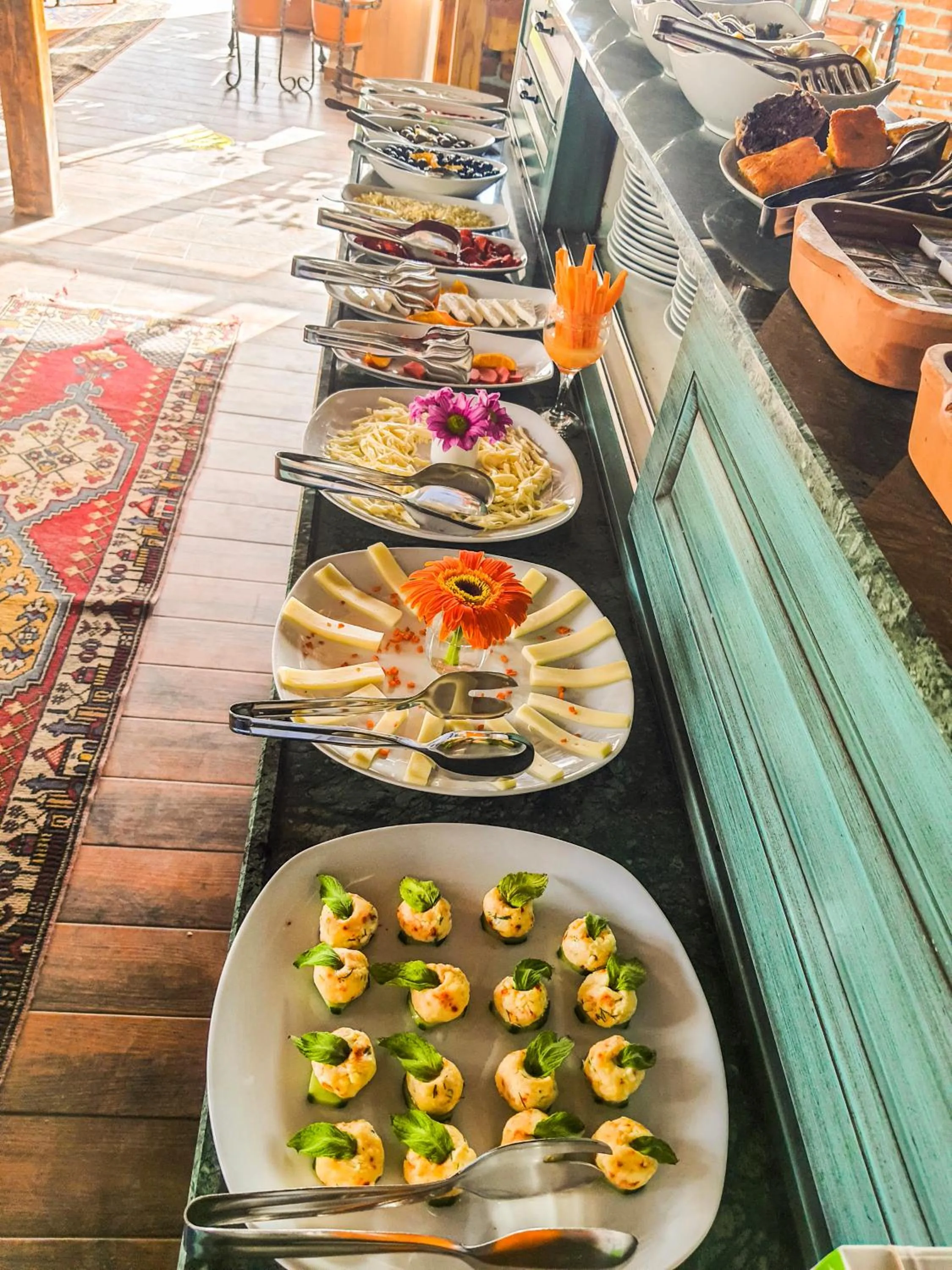 Food and drinks in Vintage Cave House Hotel