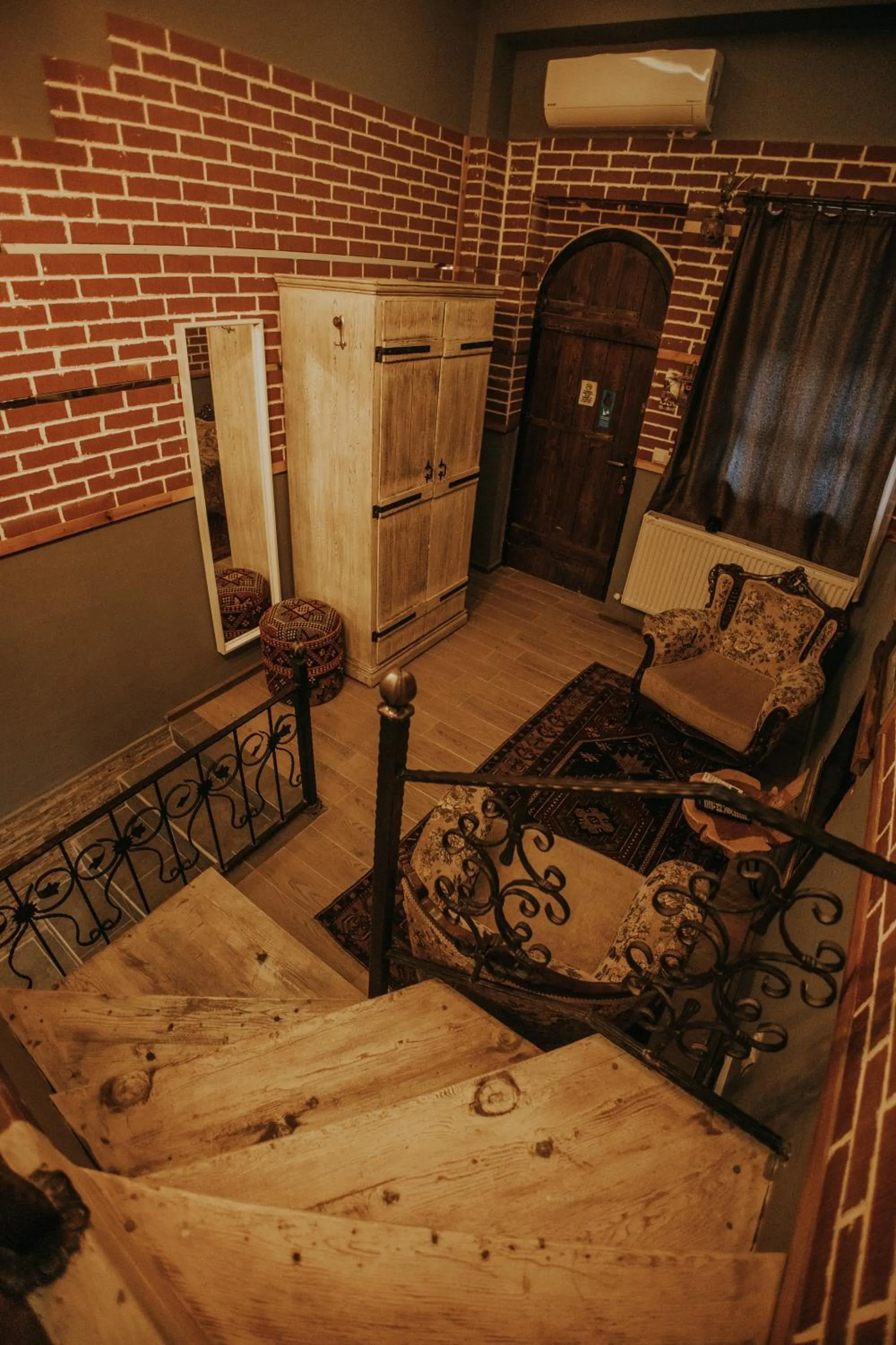 Photo of the whole room, Bed in Vintage Cave House Hotel