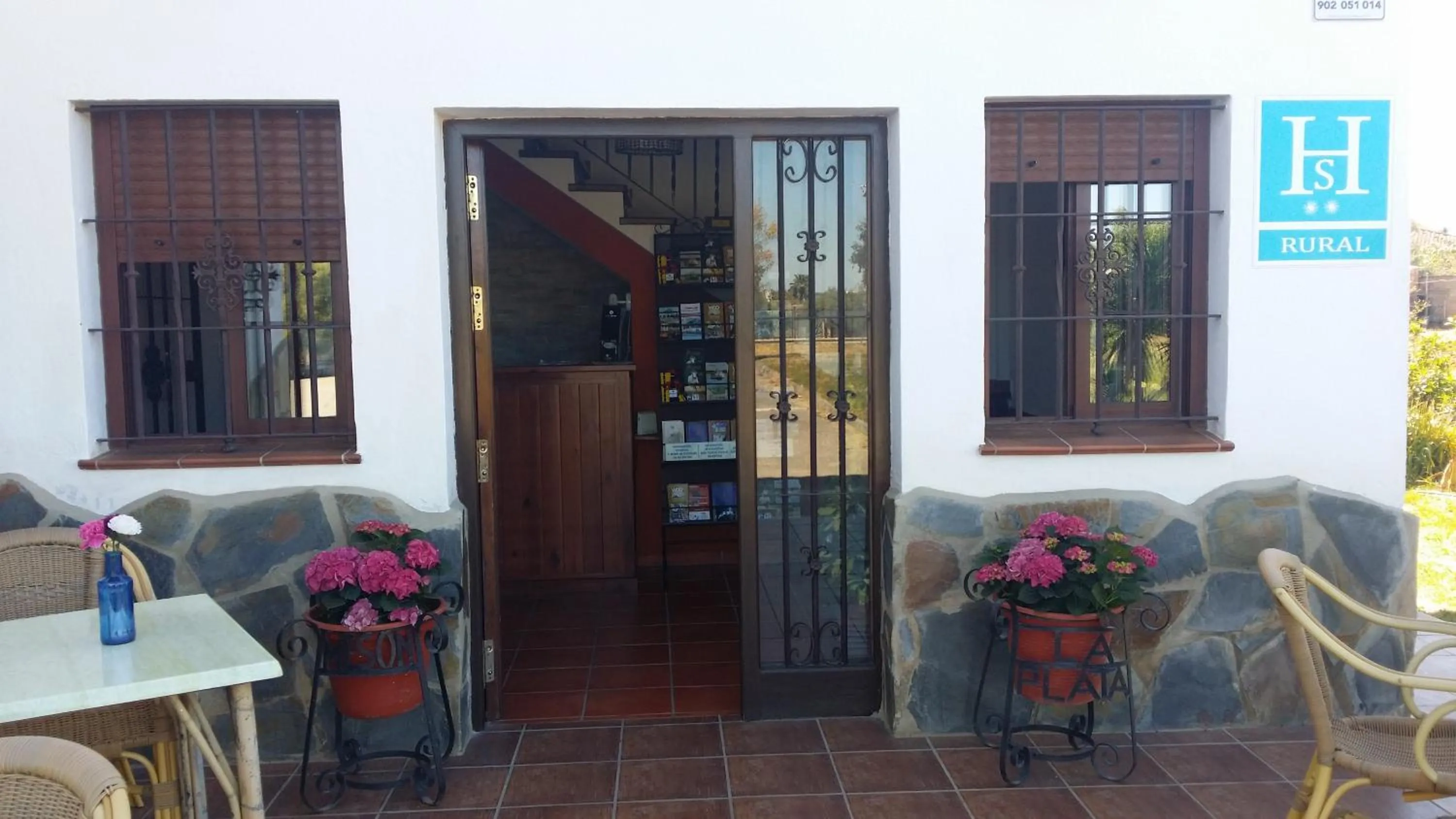 Lobby or reception in Hostal Rural La Plata Parking Incluido