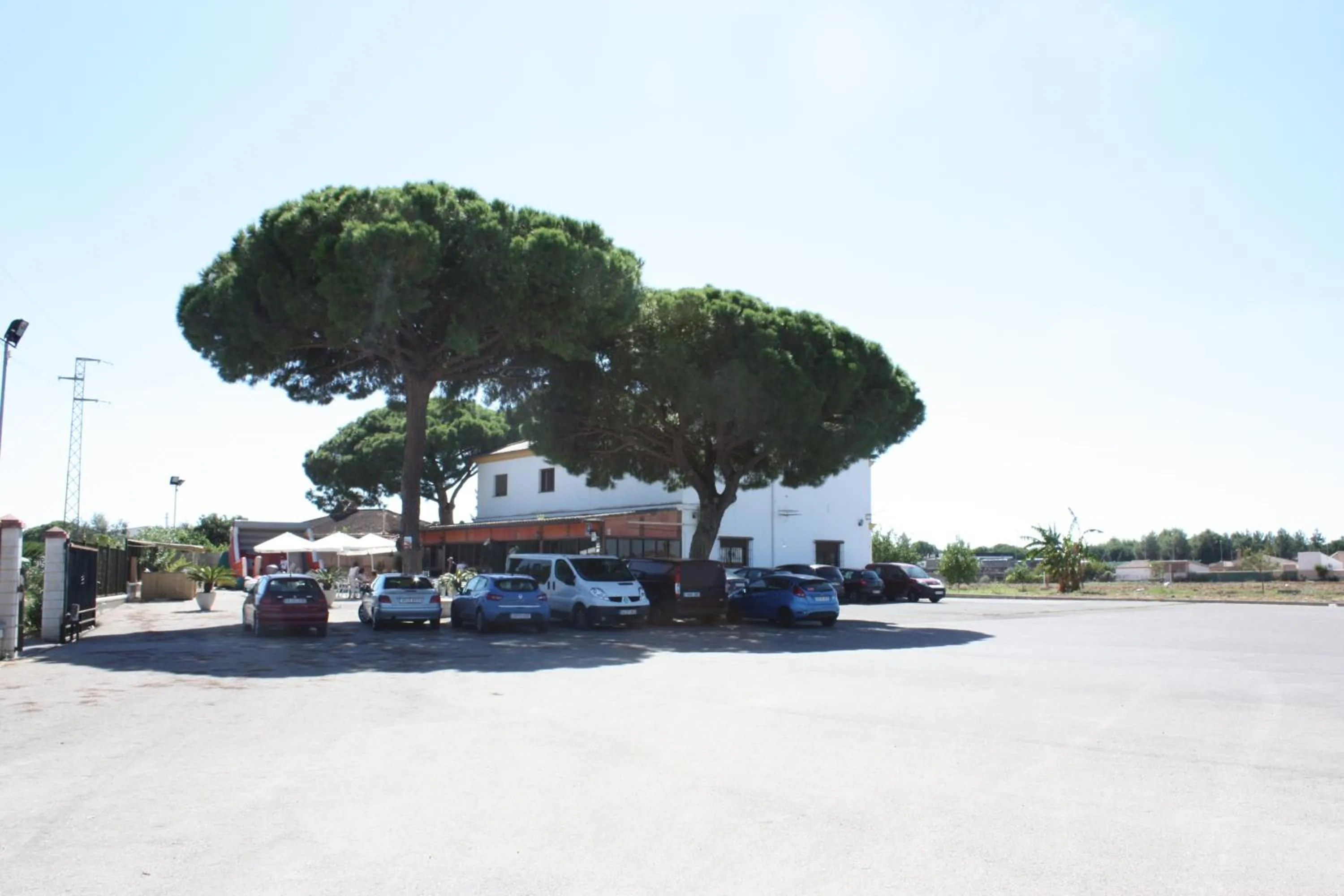 Area and facilities in Hostal Rural La Plata Parking Incluido