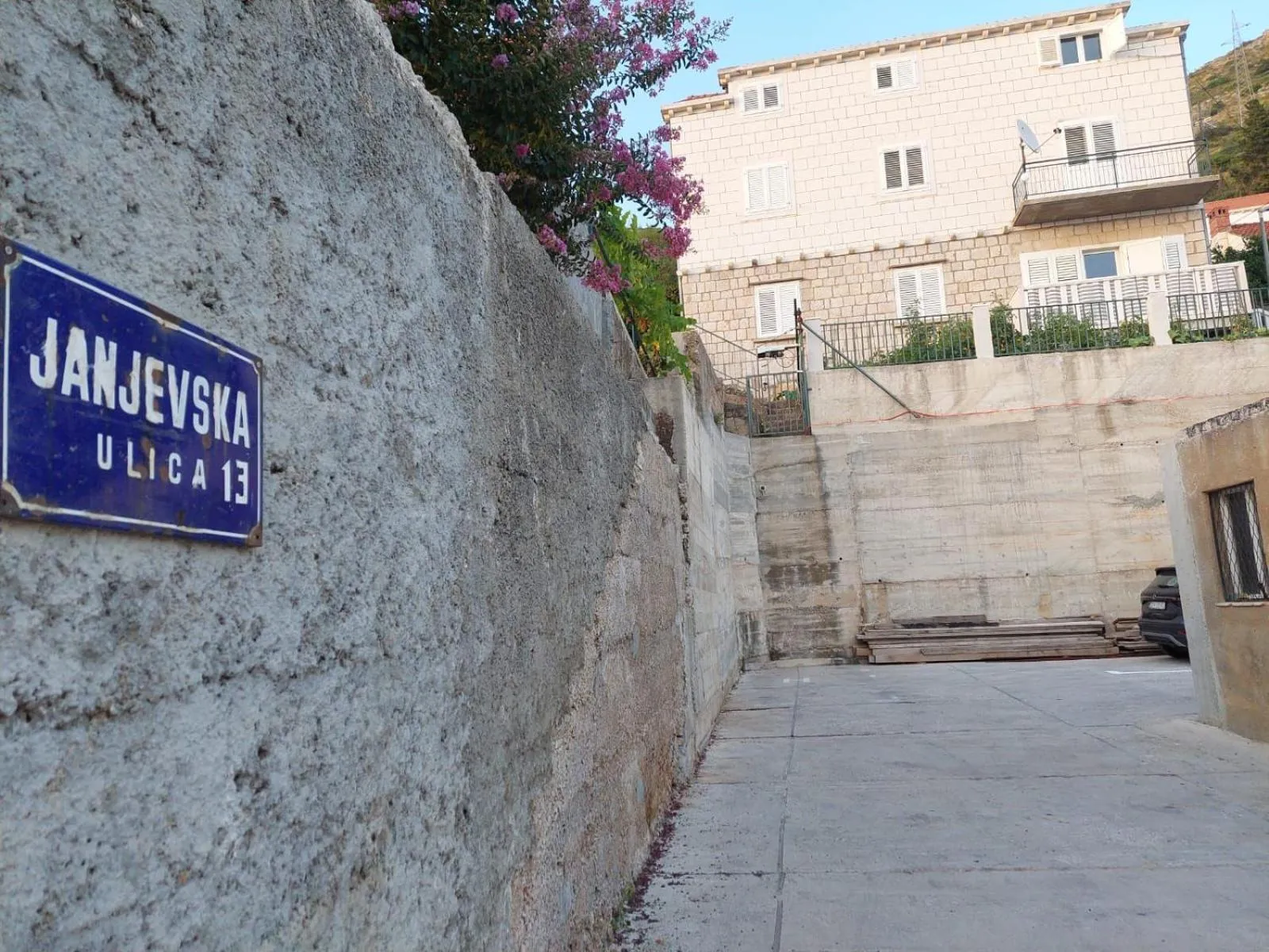 Parking in Perina Apartment - free parking