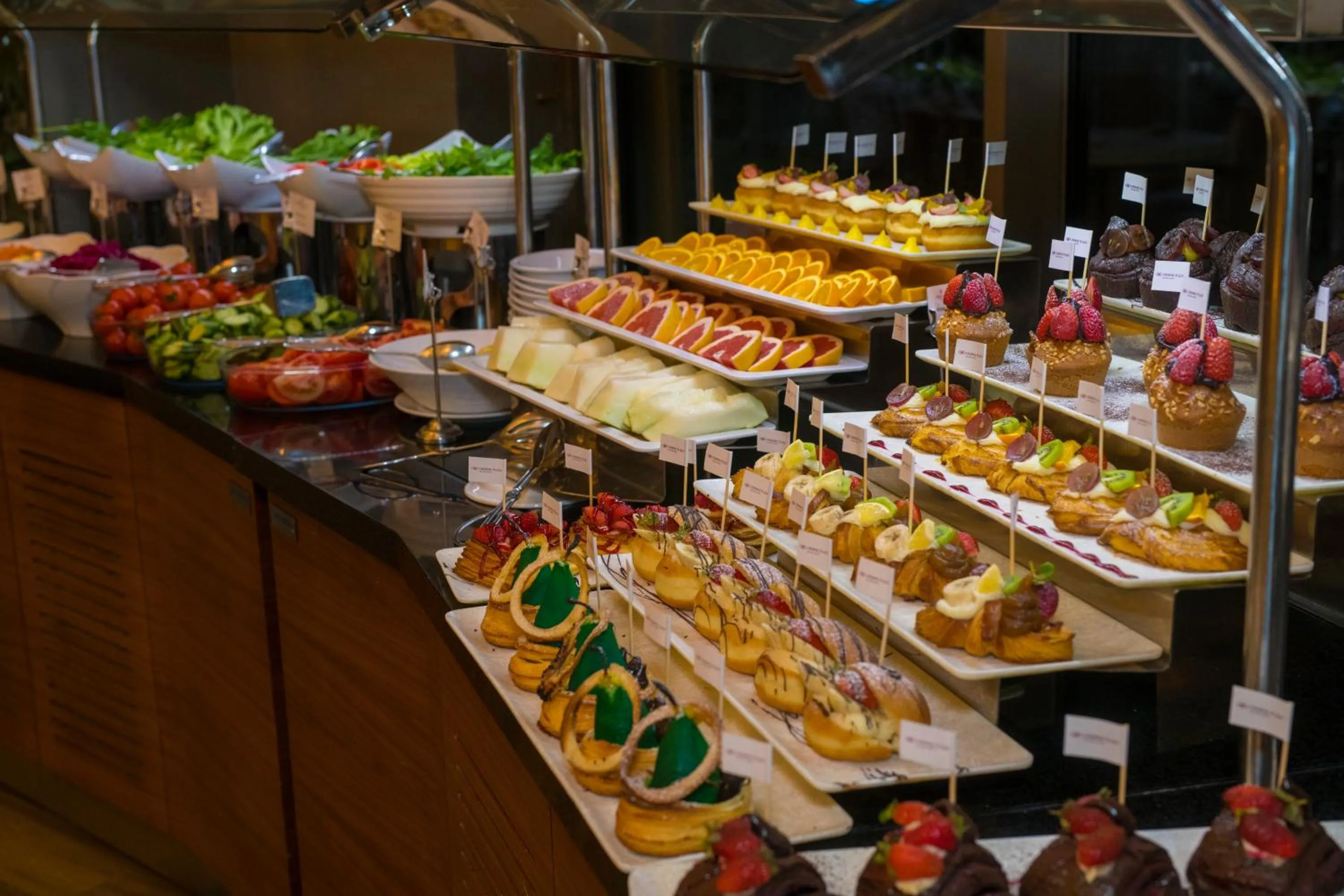 Food and drinks in Crowne Plaza Kayseri by IHG