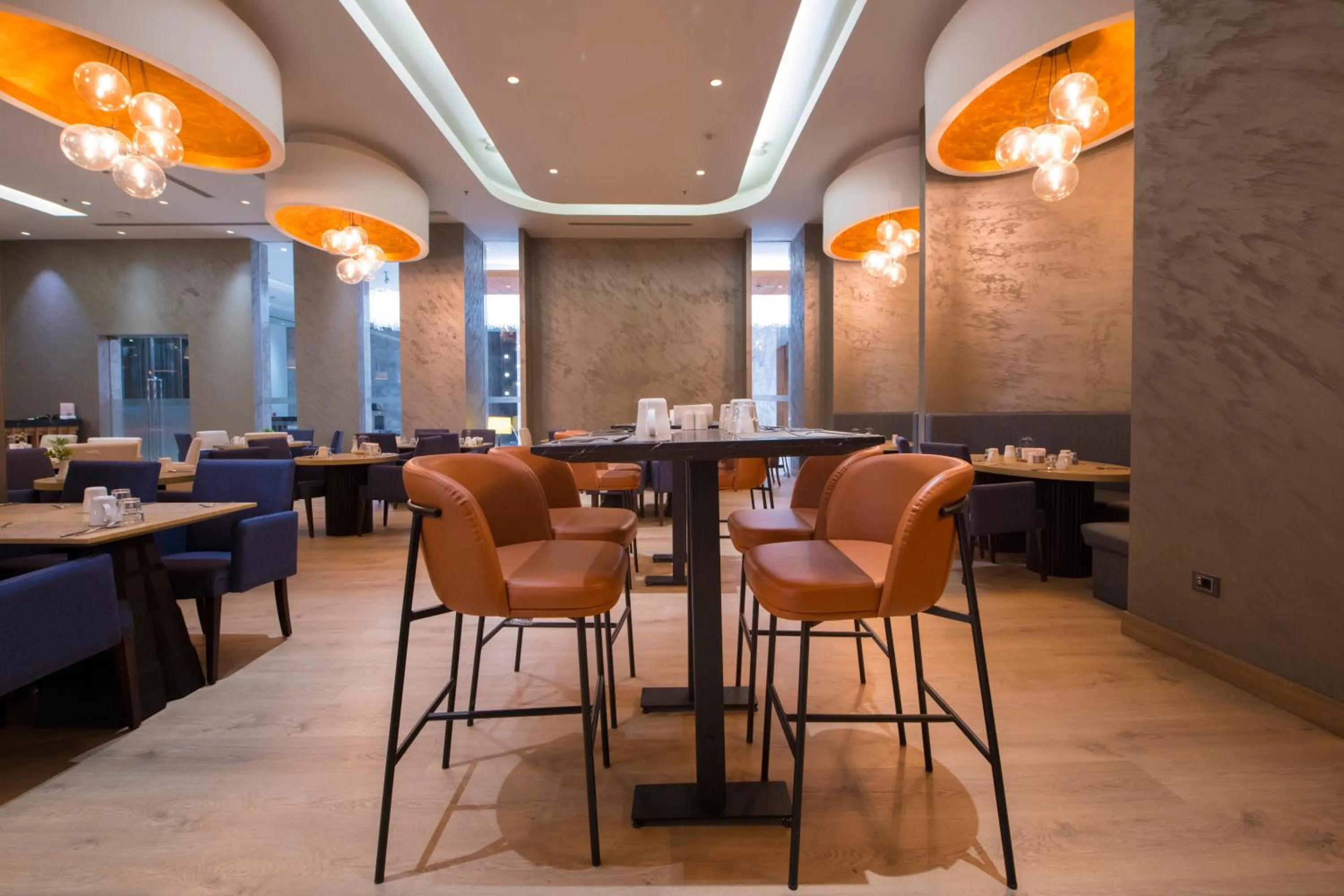 Restaurant/places to eat in Crowne Plaza Kayseri by IHG