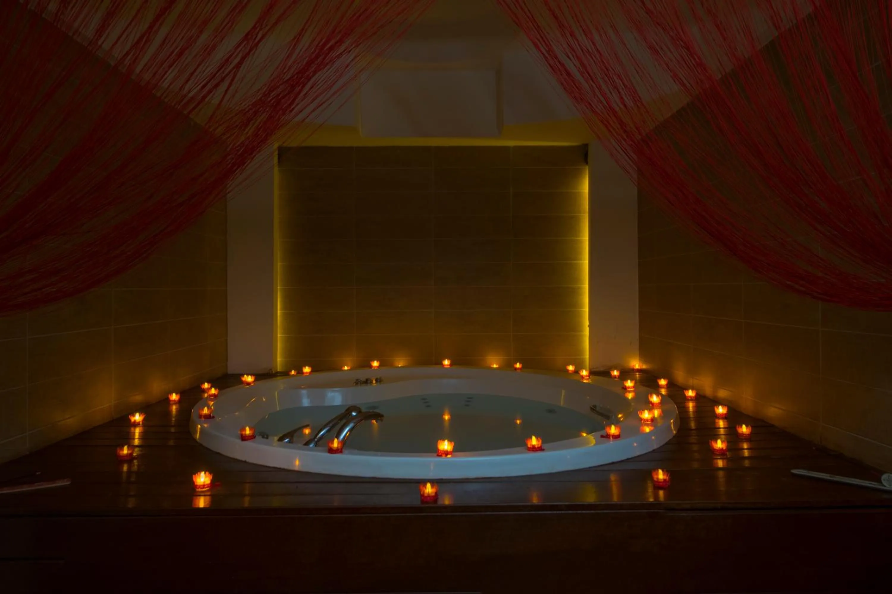 Bath in Crowne Plaza Kayseri by IHG