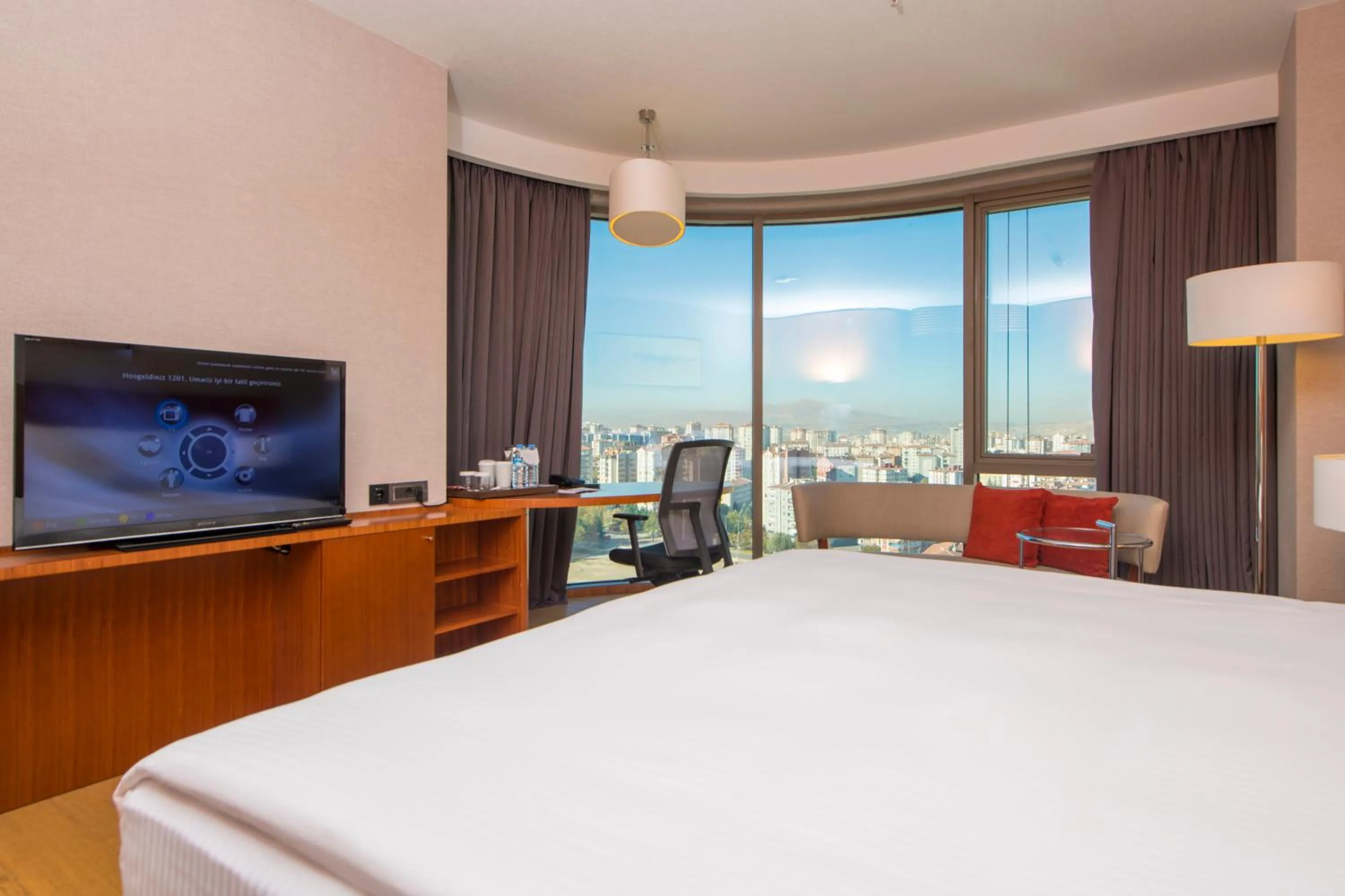 Photo of the whole room in Crowne Plaza Kayseri by IHG