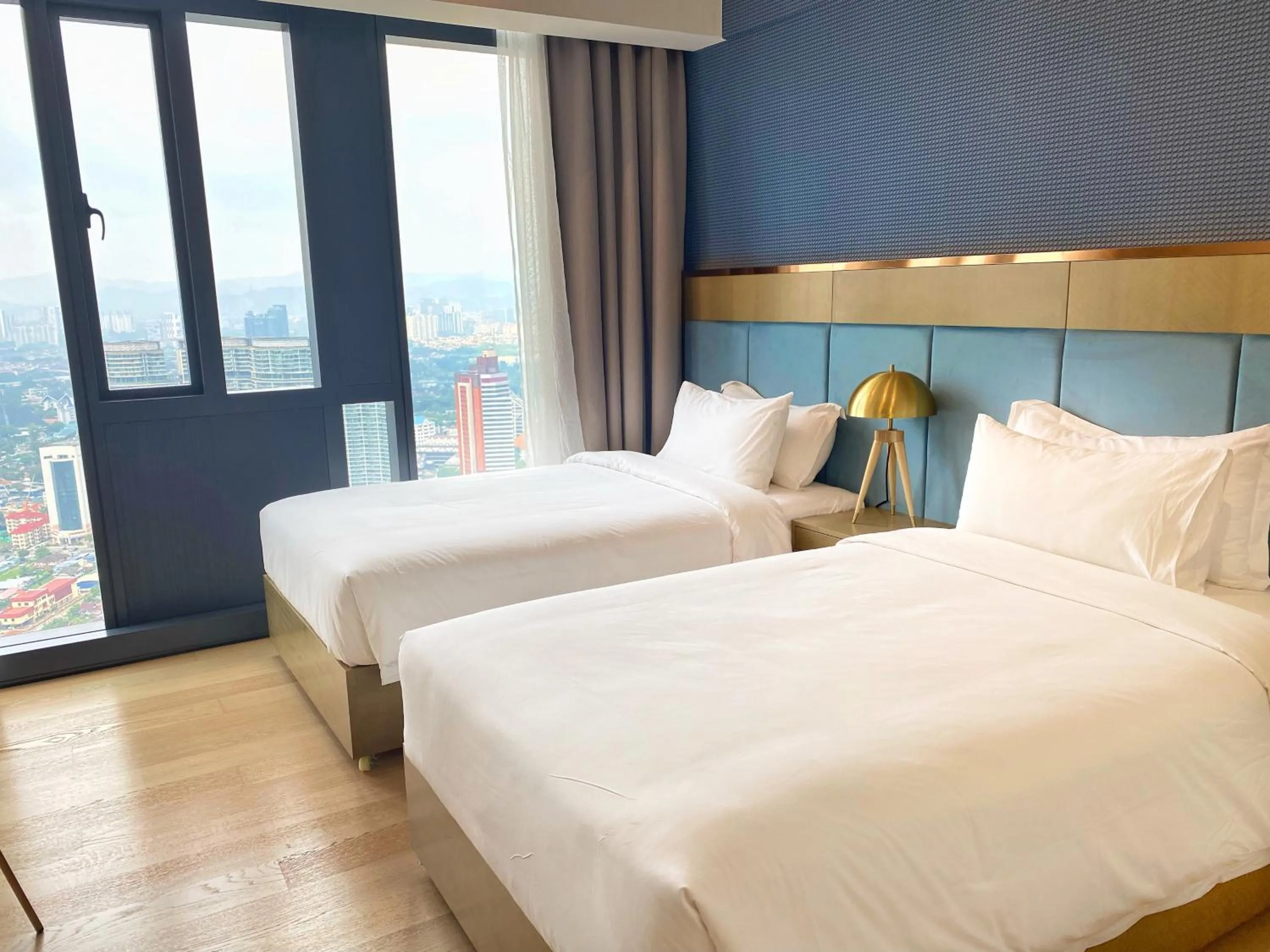 Bed in Like Home Star KLCC