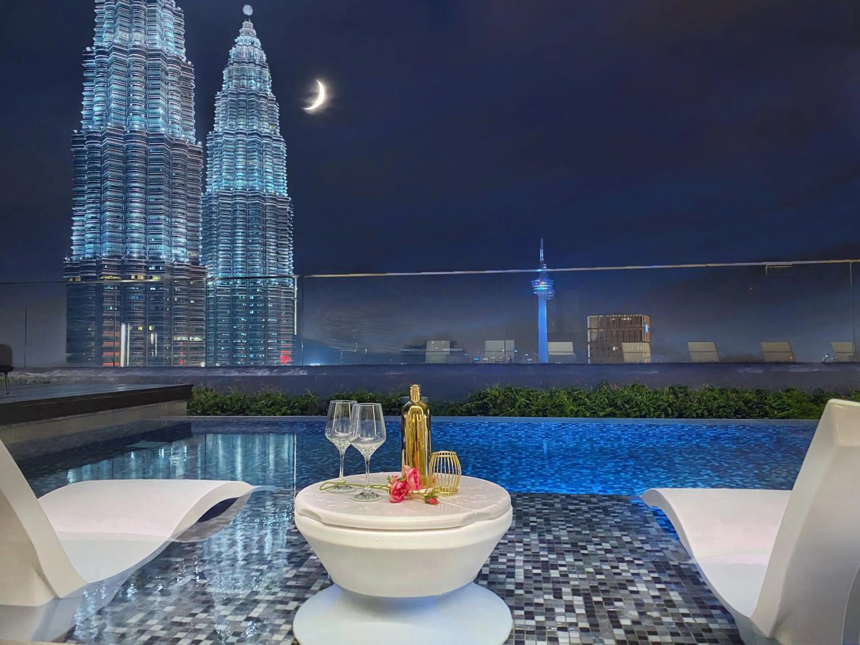 Swimming pool in Like Home Star KLCC