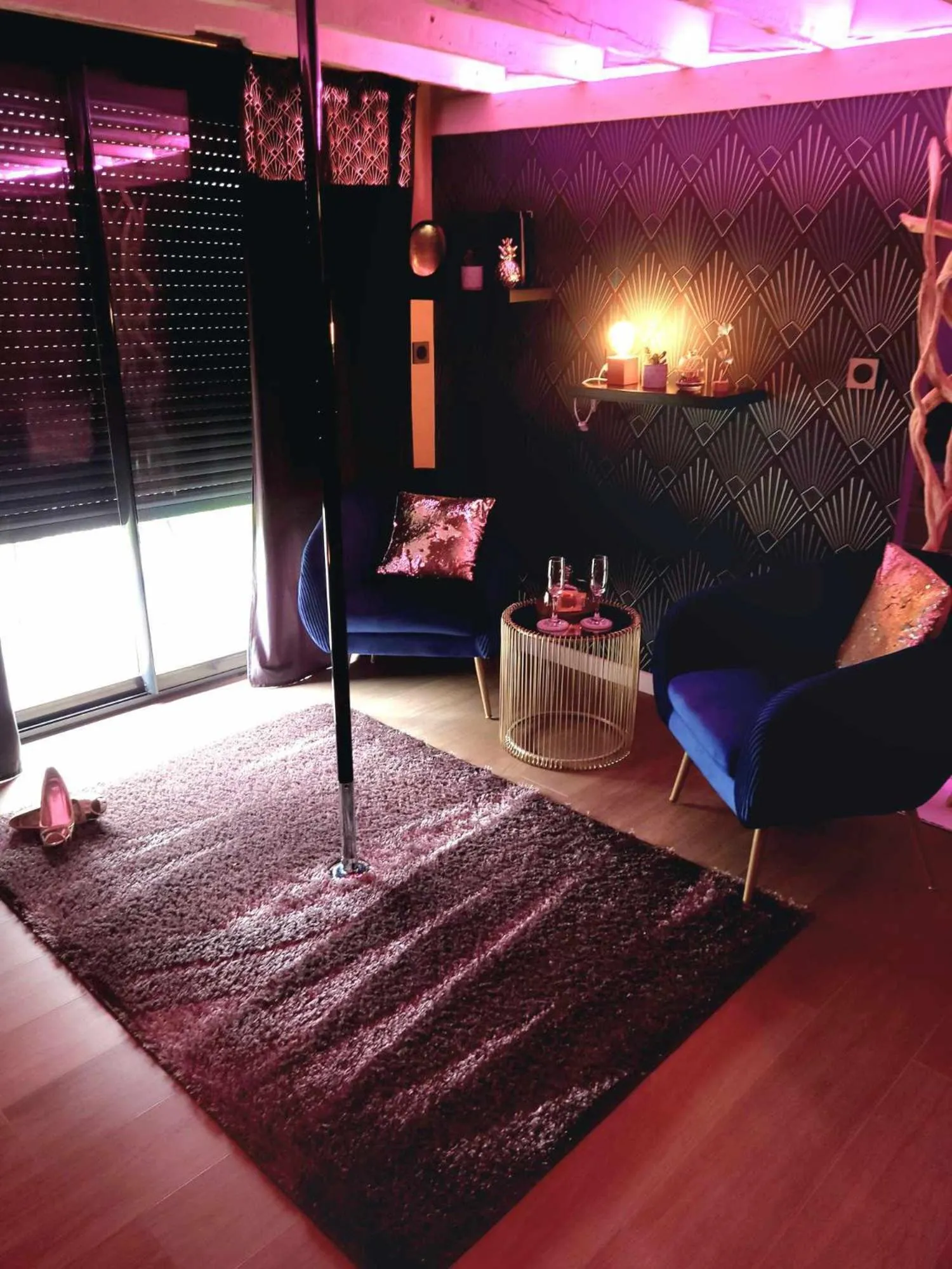 Living room, Bed in La Suite de l'Elixir