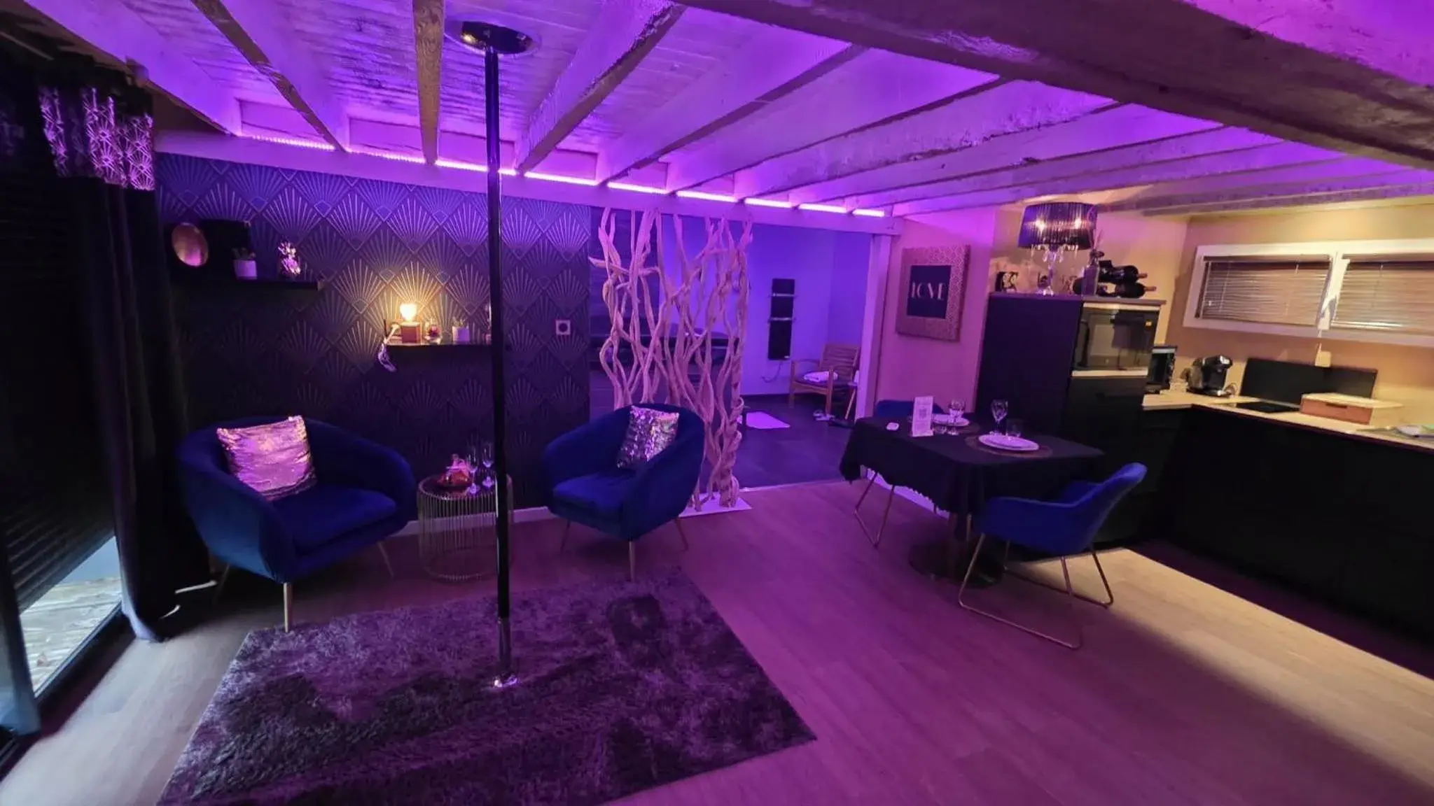 Kitchen or kitchenette in La Suite de l'Elixir Kitchen or kitchenette in La Suite de l'Elixir