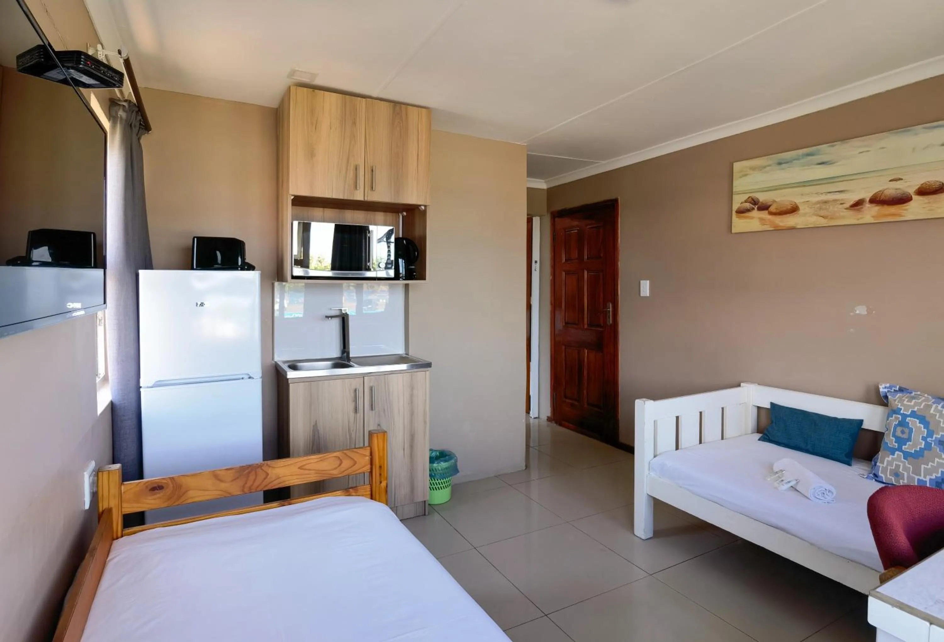 TV and multimedia, Bed in Ballito Backpackers