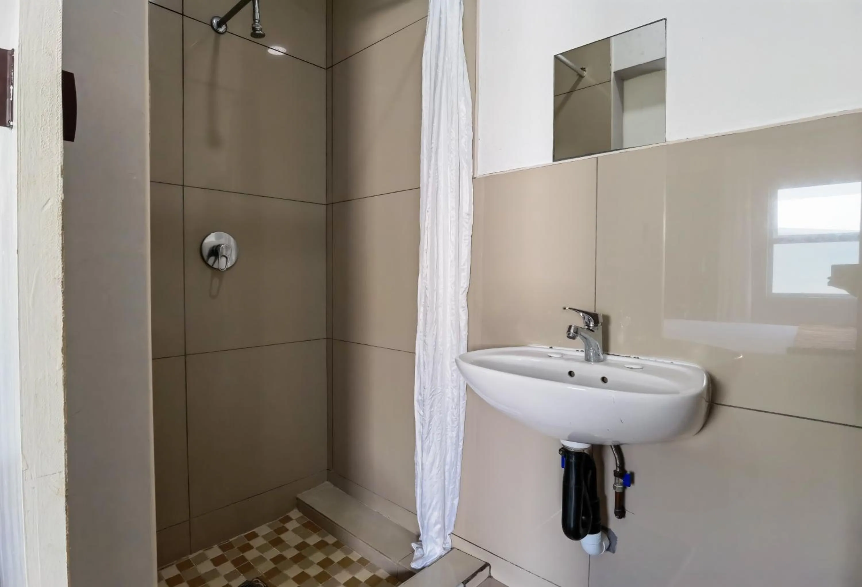 Shower in Ballito Backpackers