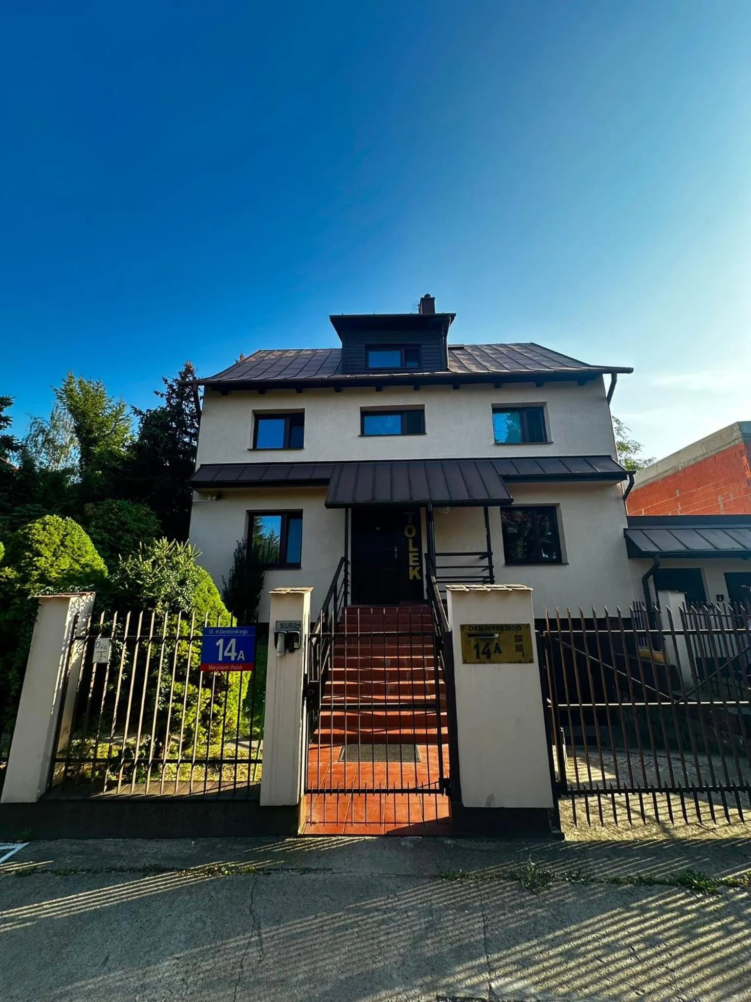 Property building in Hostel Tolek