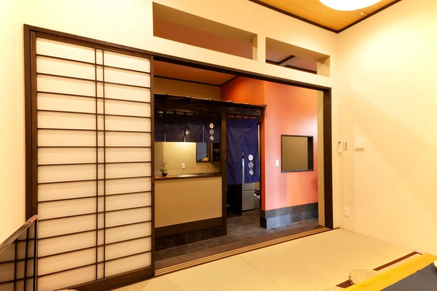 Photo of the whole room in YADOYA Asakusa-Honkan