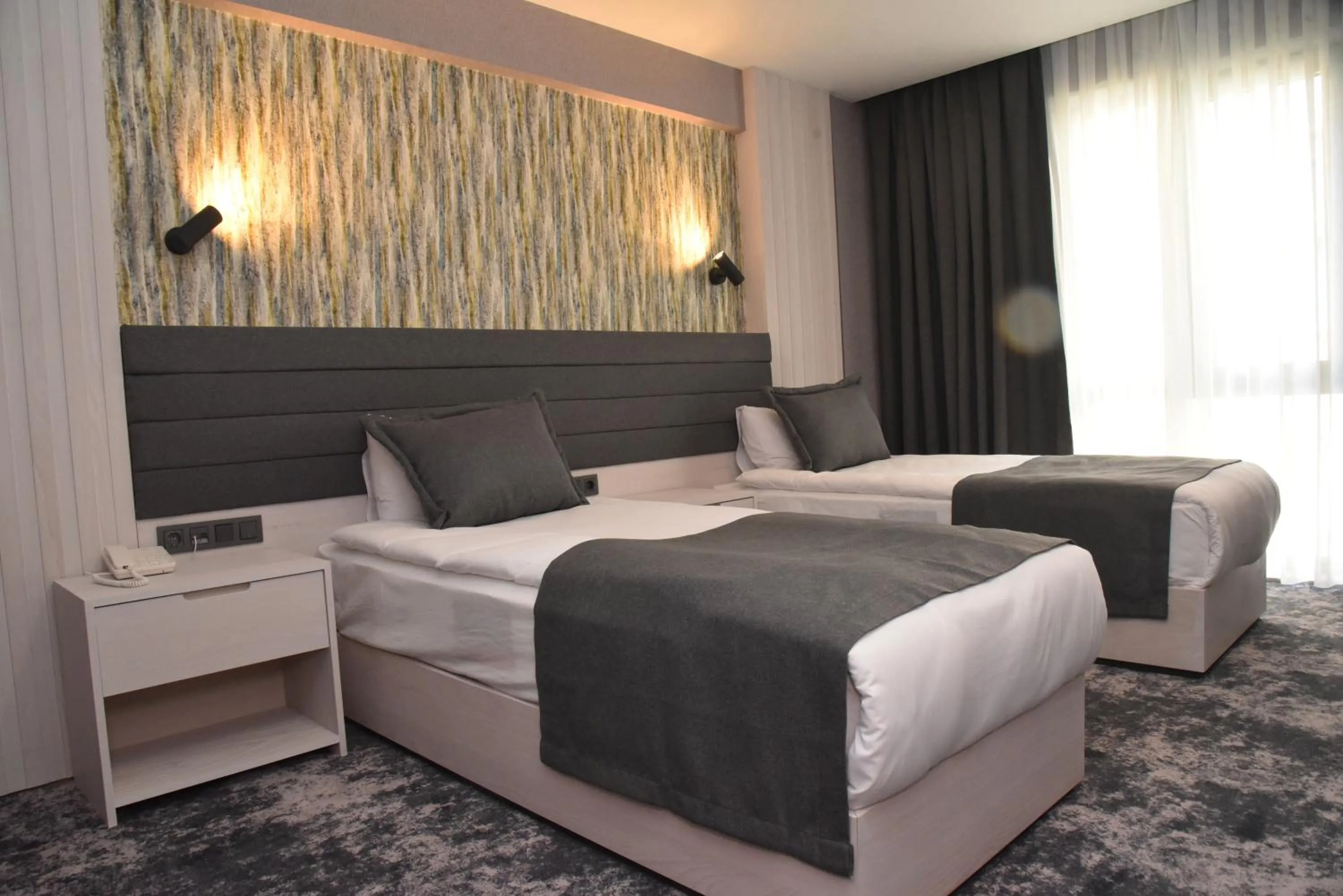 Photo of the whole room, Bed in Yeşilyurt Park Otel