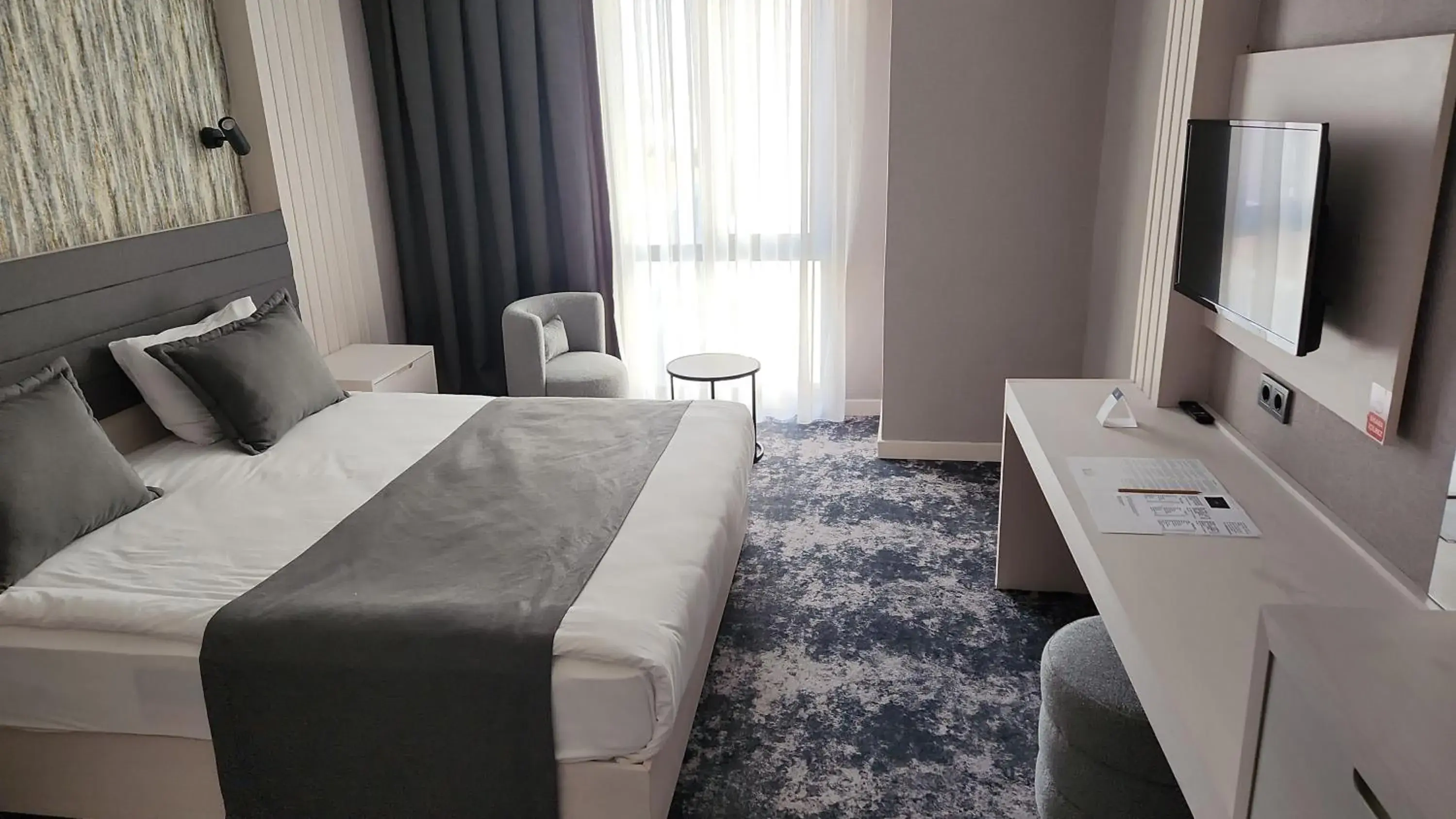 Photo of the whole room, Bed in Yeşilyurt Park Otel Photo of the whole room, Bed in Yeşilyurt Park Otel