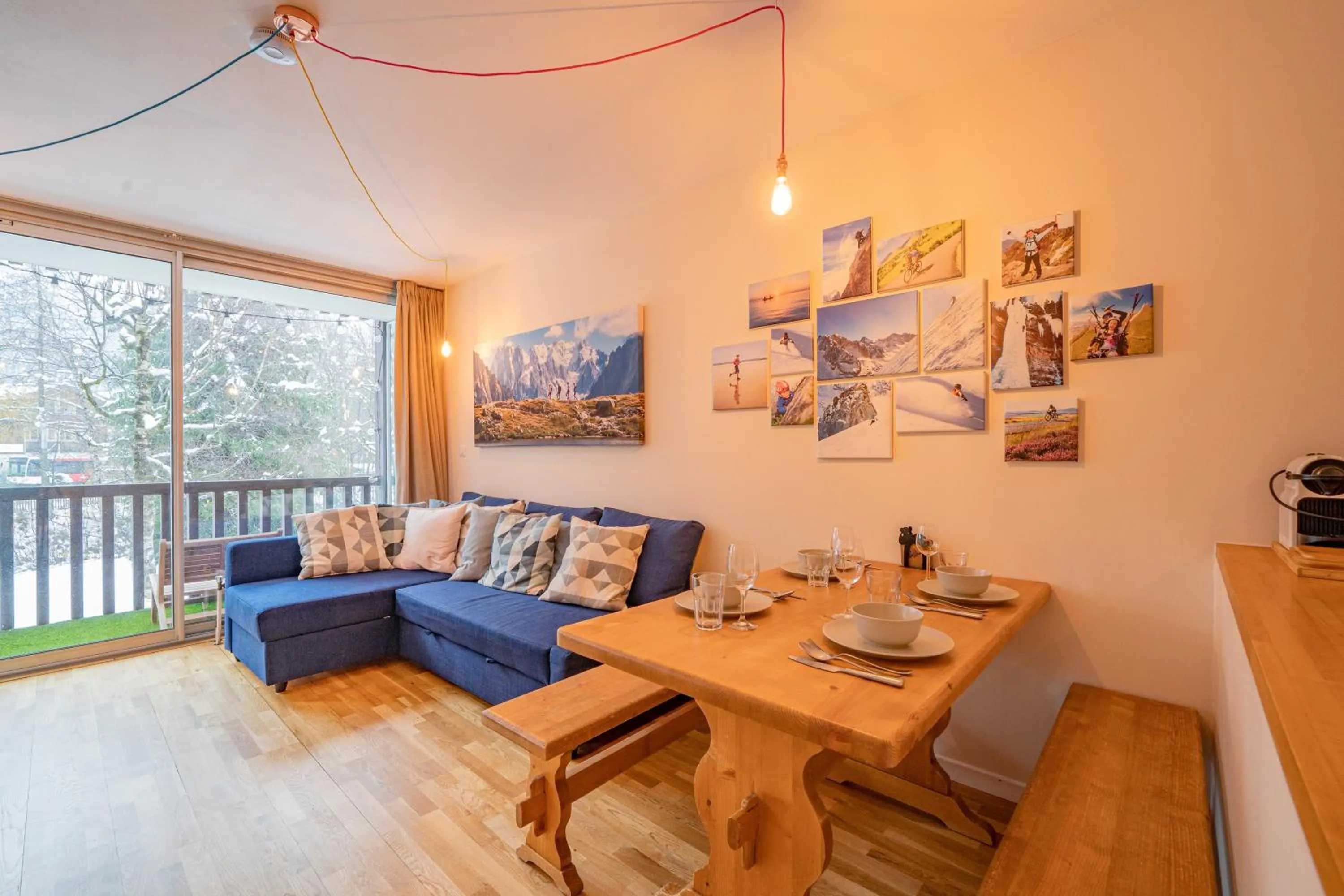 Seating area in Apartment Arve - Chamonix Peaks Retreat