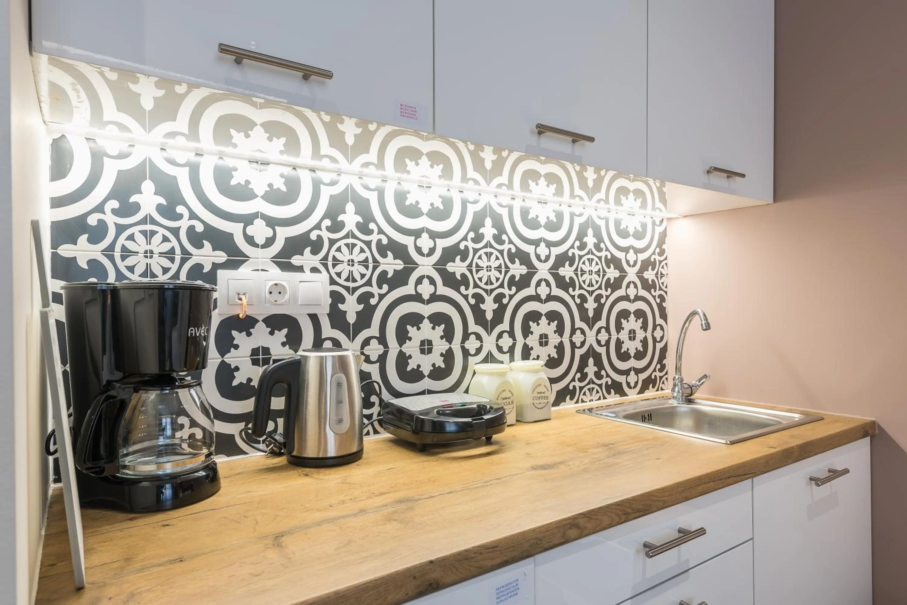 Coffee/tea facilities in Filia Place