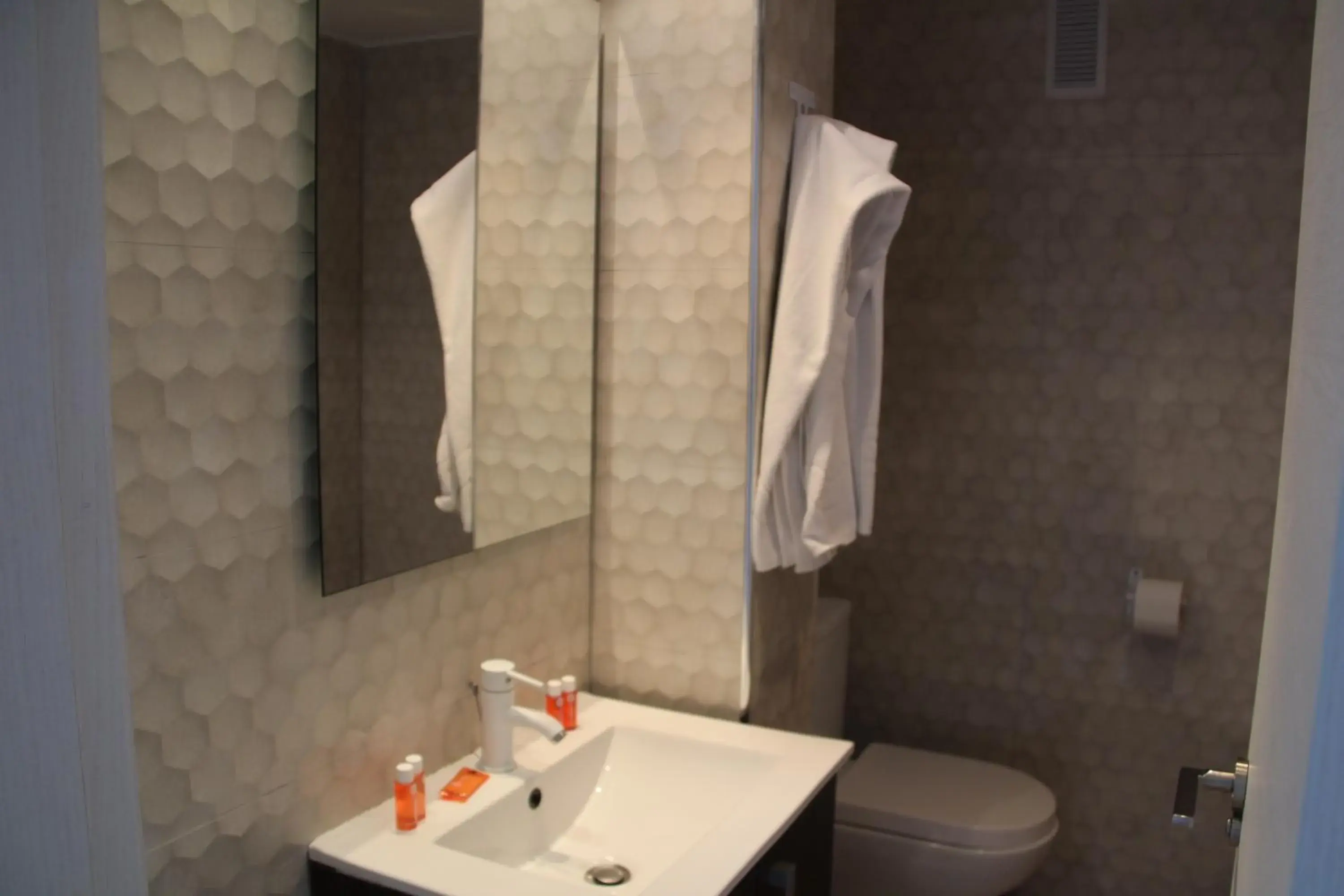 Bathroom in Apartamentos Buenos Aires By Mc Bathroom in Apartamentos Buenos Aires By Mc