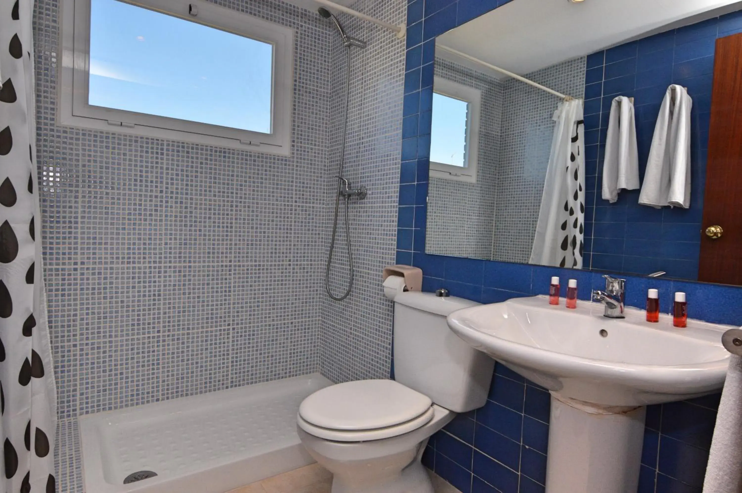 Bathroom in Apartamentos Buenos Aires By Mc Bathroom in Apartamentos Buenos Aires By Mc