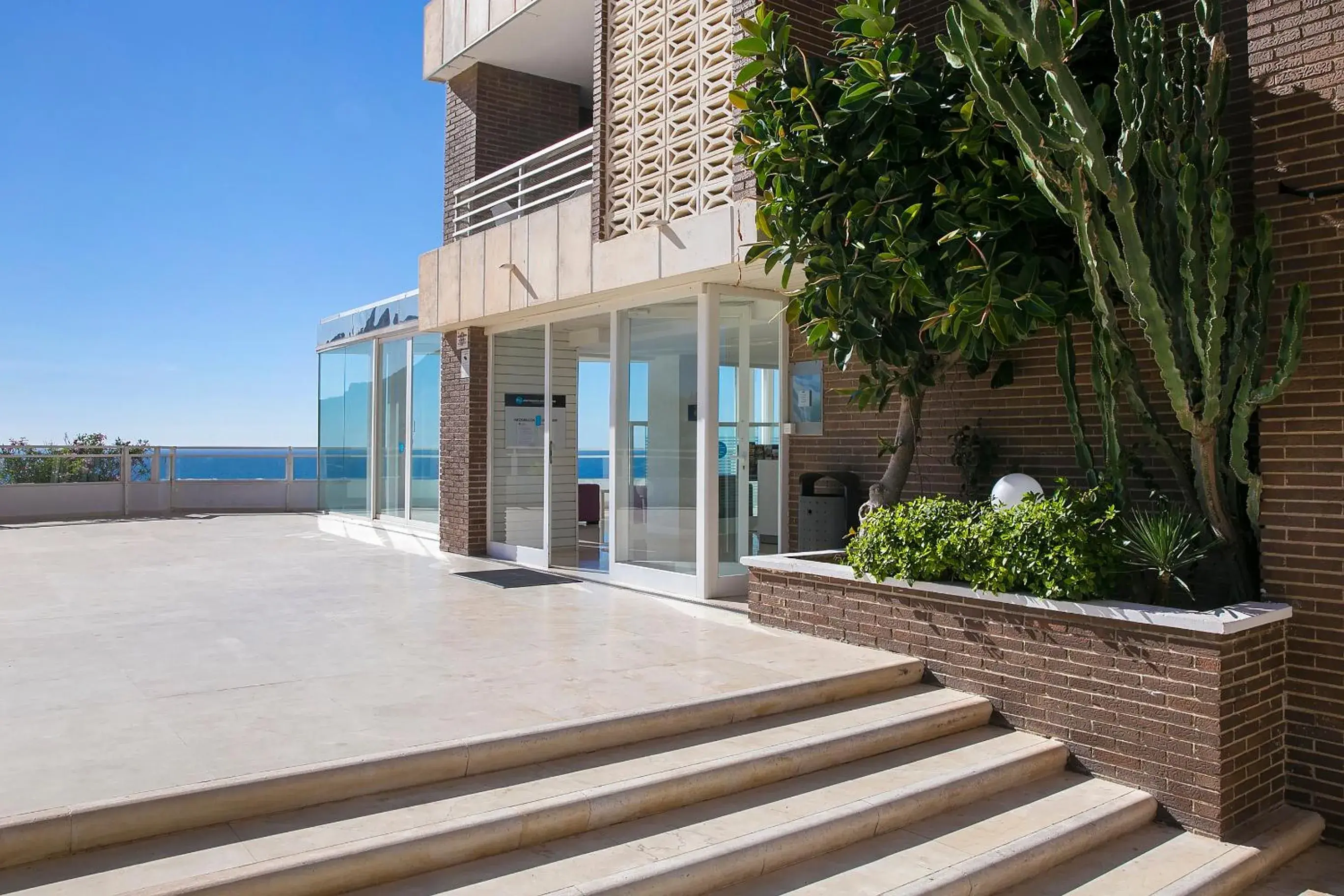 Property building in Apartamentos Buenos Aires By Mc Property building in Apartamentos Buenos Aires By Mc