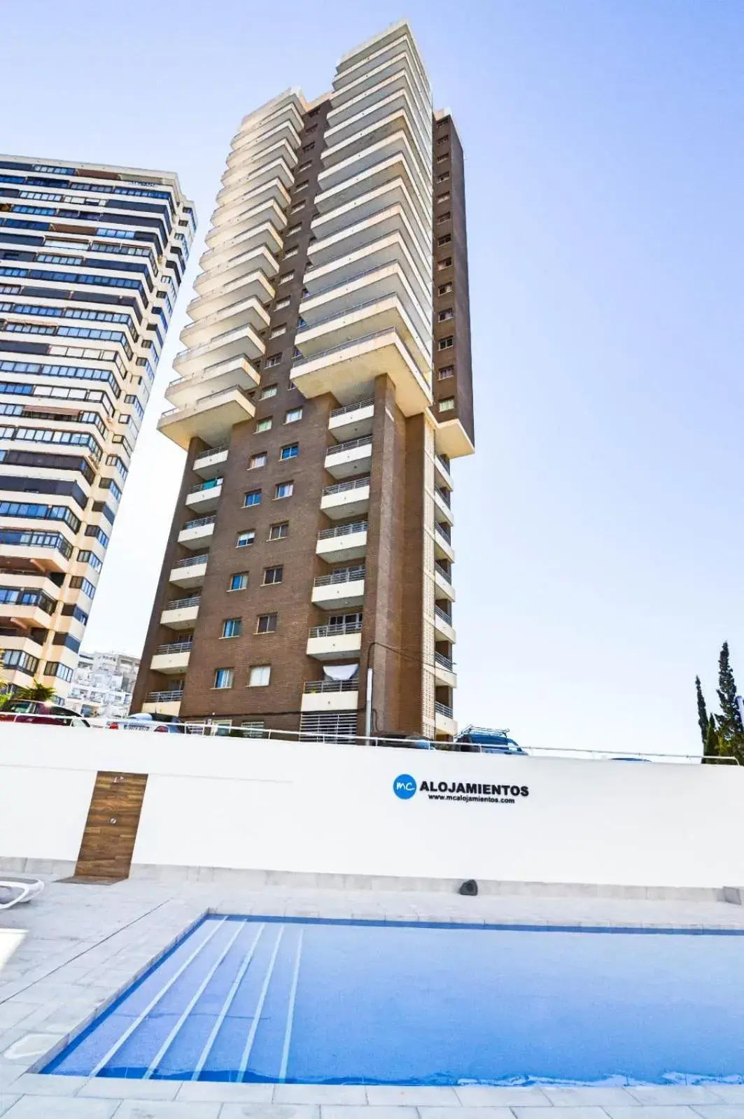 Property building in Apartamentos Buenos Aires By Mc Property building in Apartamentos Buenos Aires By Mc