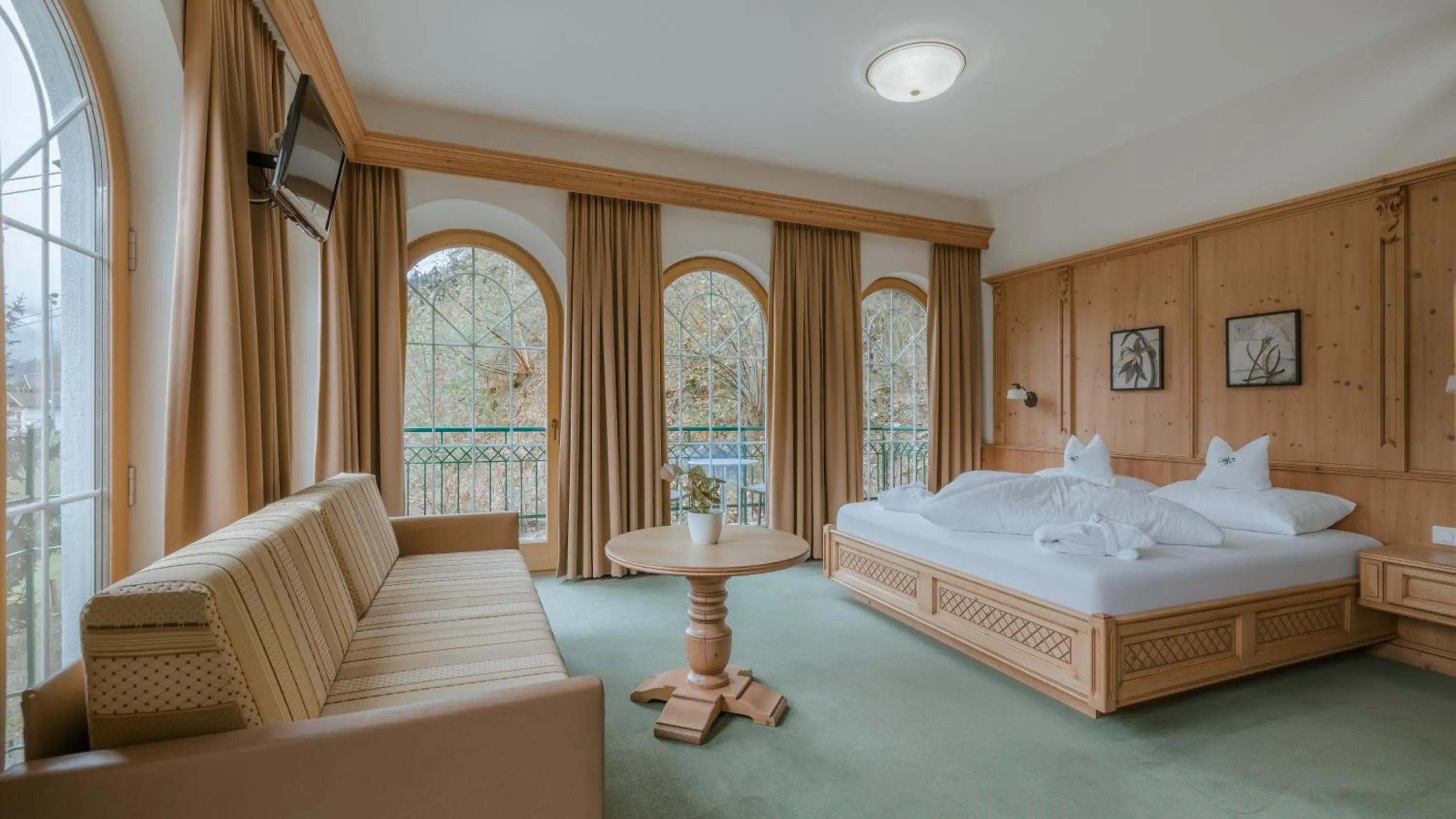 room service, Bed in KERSCHDORFER - wohlfühlhotel garni - adults only