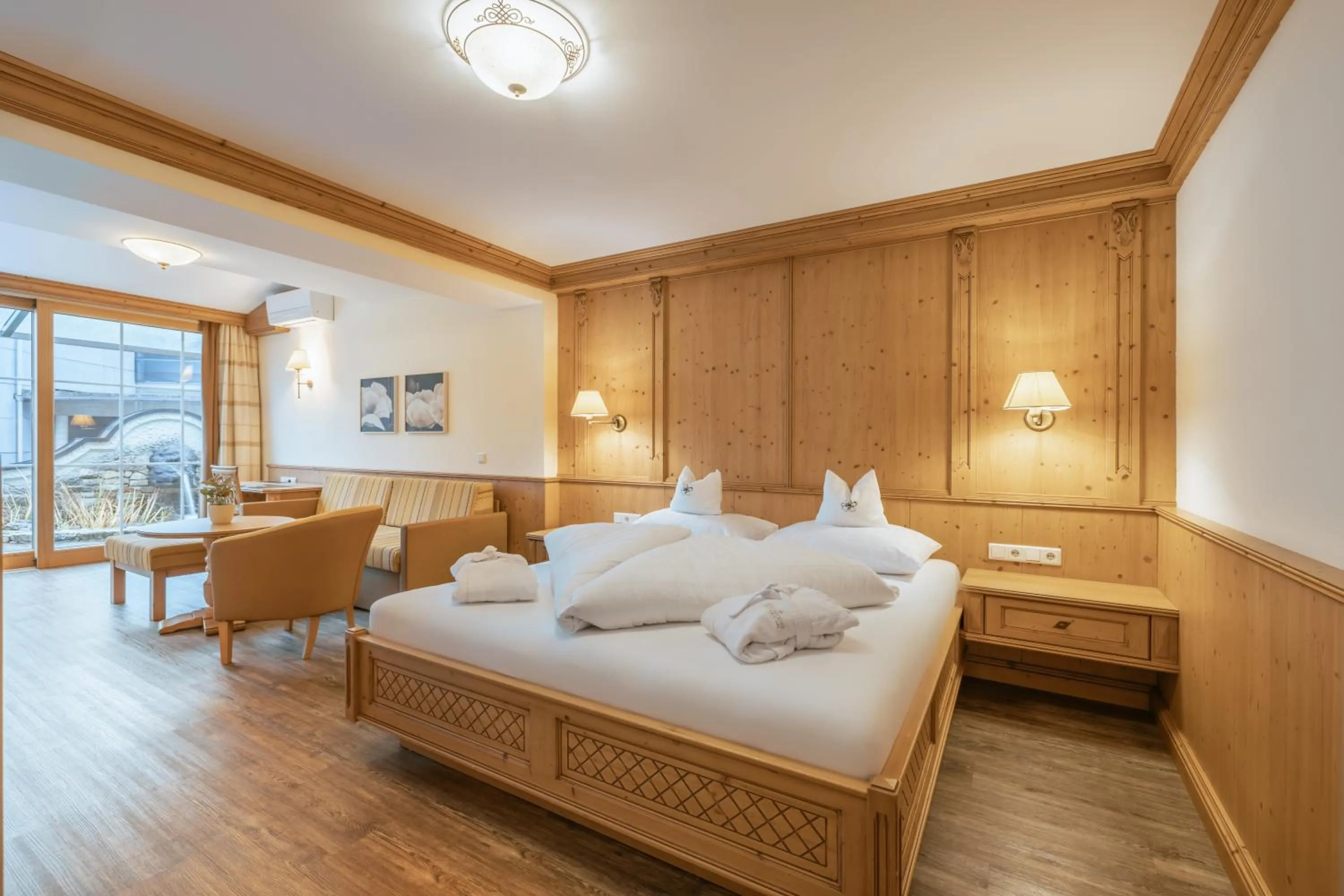 Photo of the whole room, Bed in KERSCHDORFER - wohlfühlhotel garni - adults only