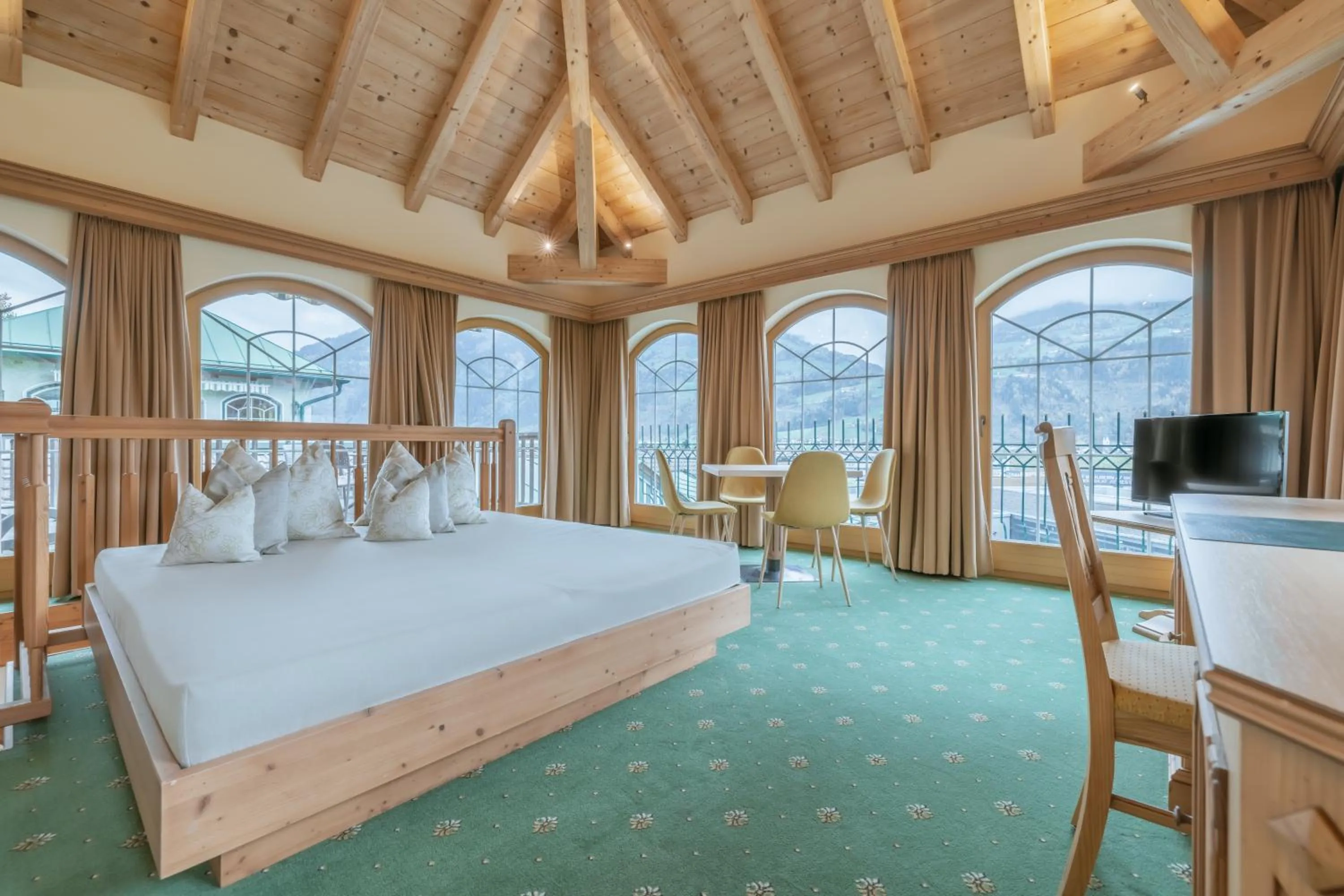 Photo of the whole room, Bed in KERSCHDORFER - wohlfühlhotel garni - adults only