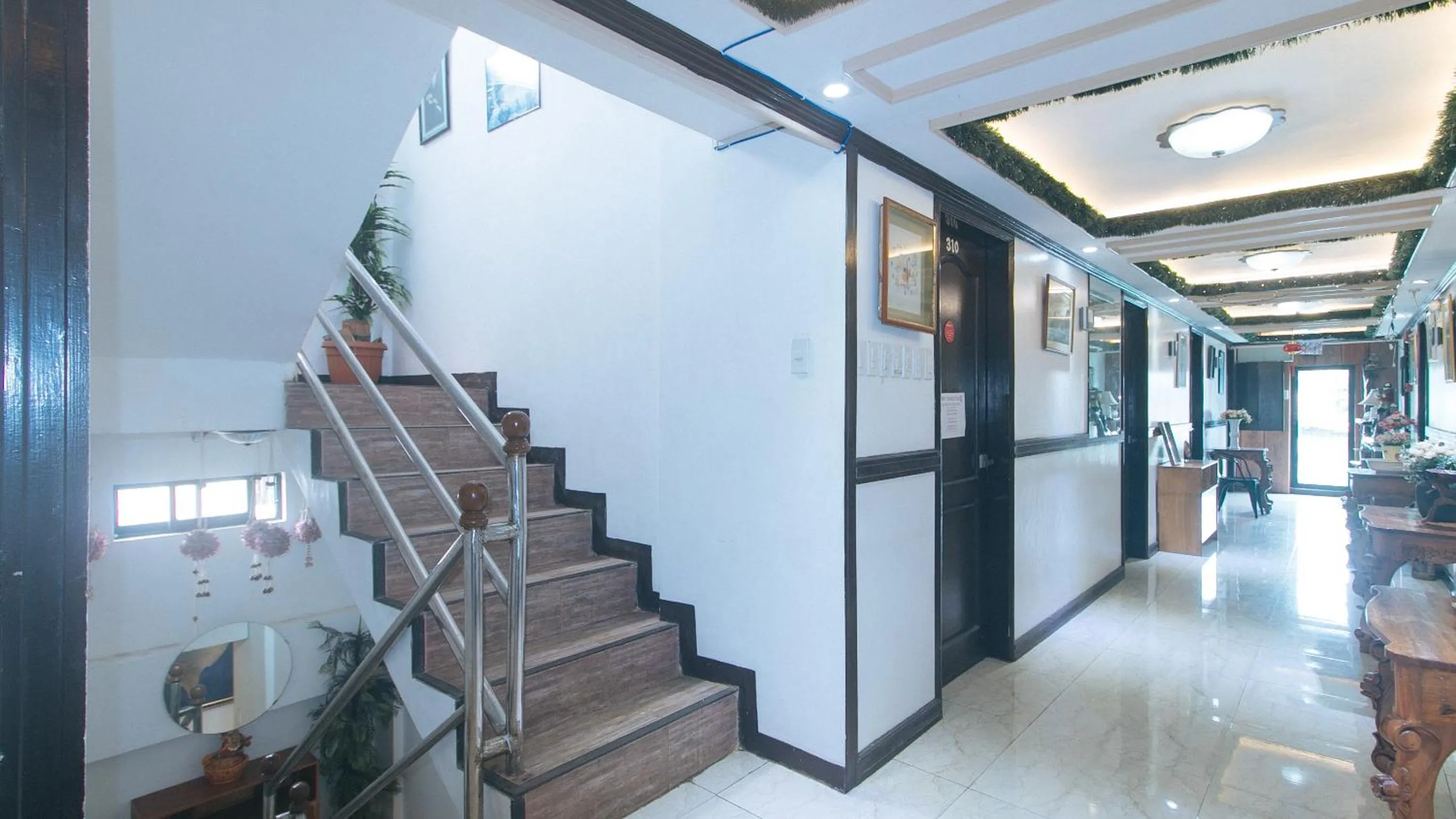 Area and facilities in RedDoorz at Minas Place 1 Tacloban