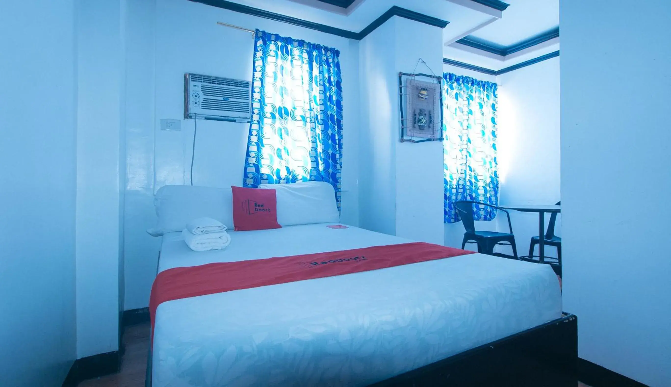 Bed in RedDoorz at Minas Place 1 Tacloban Bed in RedDoorz at Minas Place 1 Tacloban