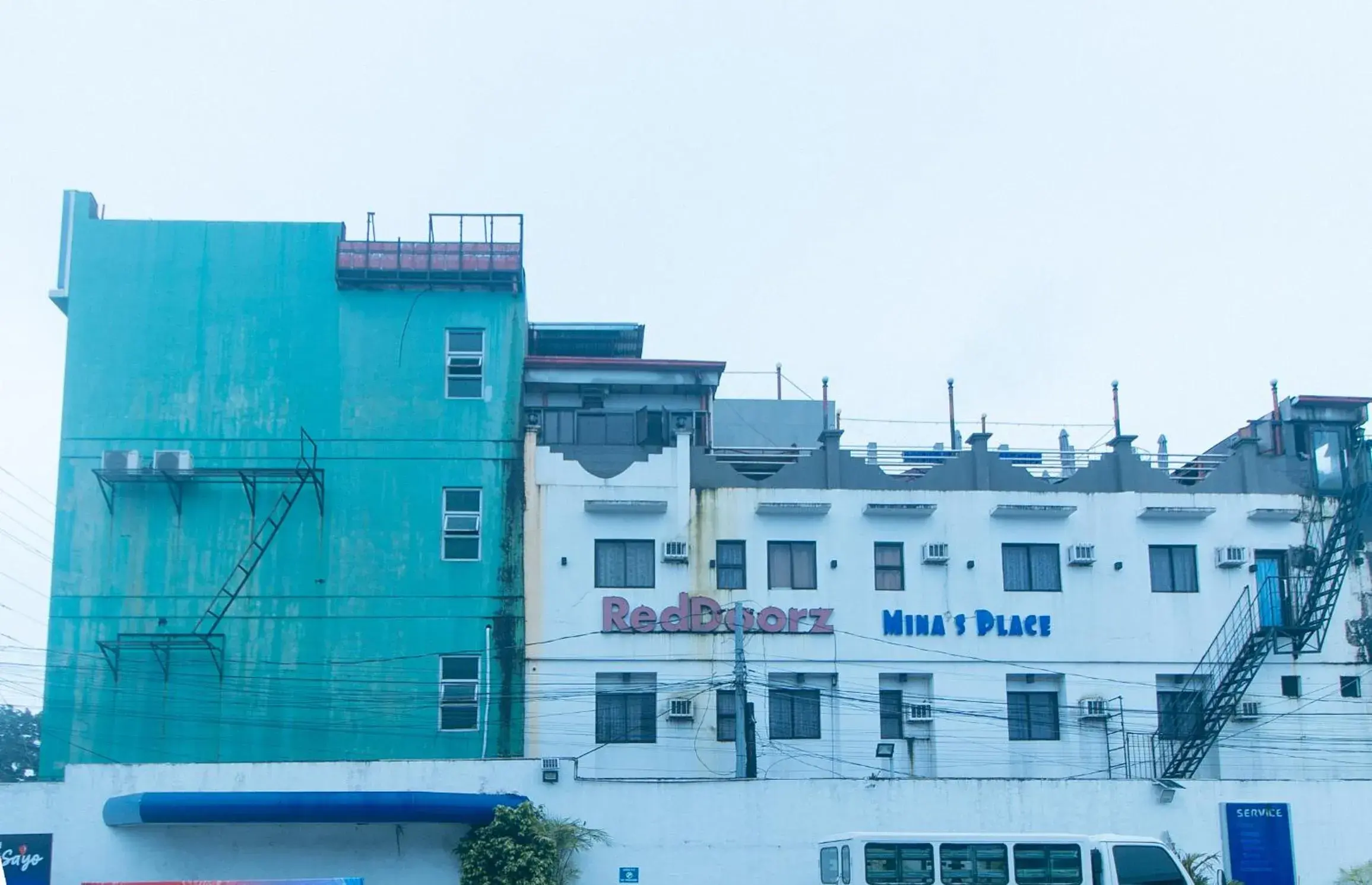 Property building in RedDoorz at Minas Place 1 Tacloban Property building in RedDoorz at Minas Place 1 Tacloban