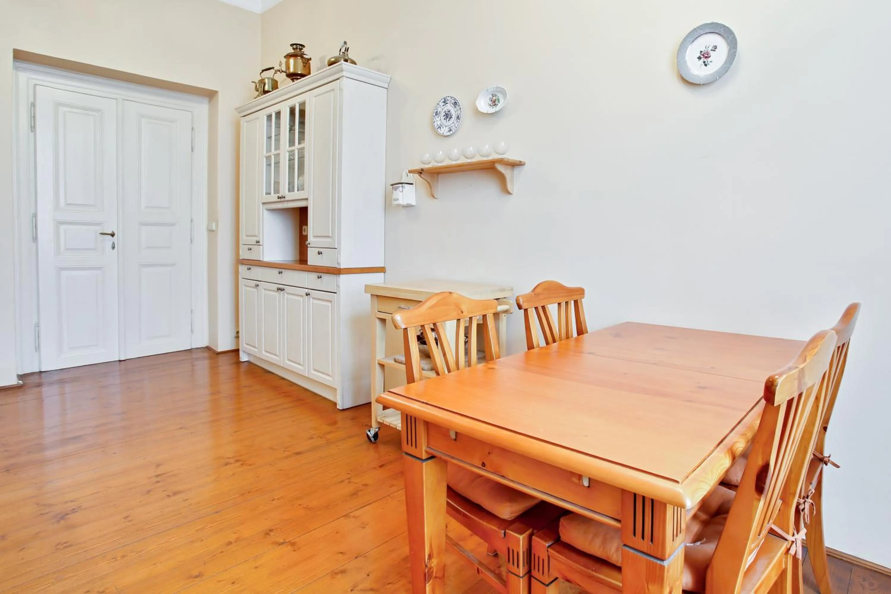Dining area in Open Gate