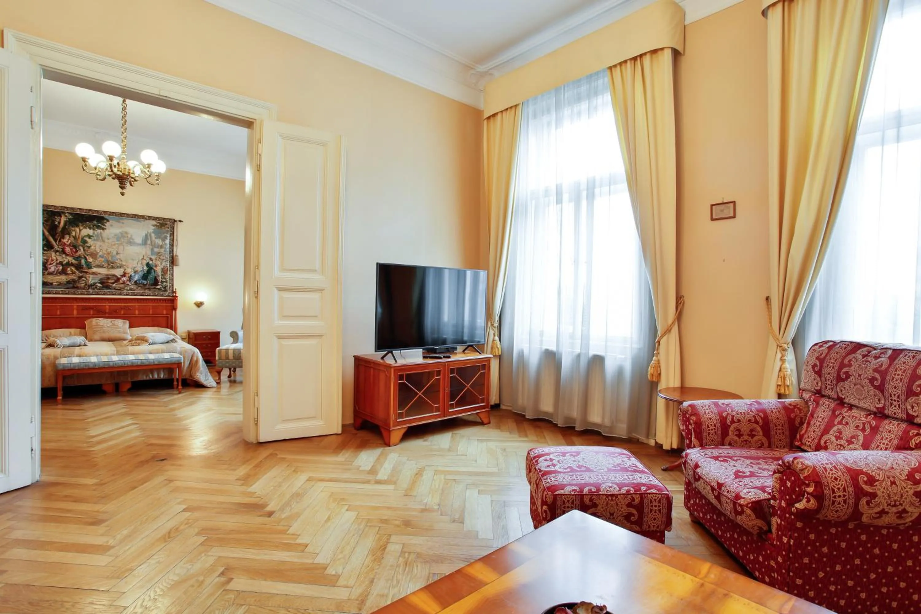 TV and multimedia, Bed in Open Gate