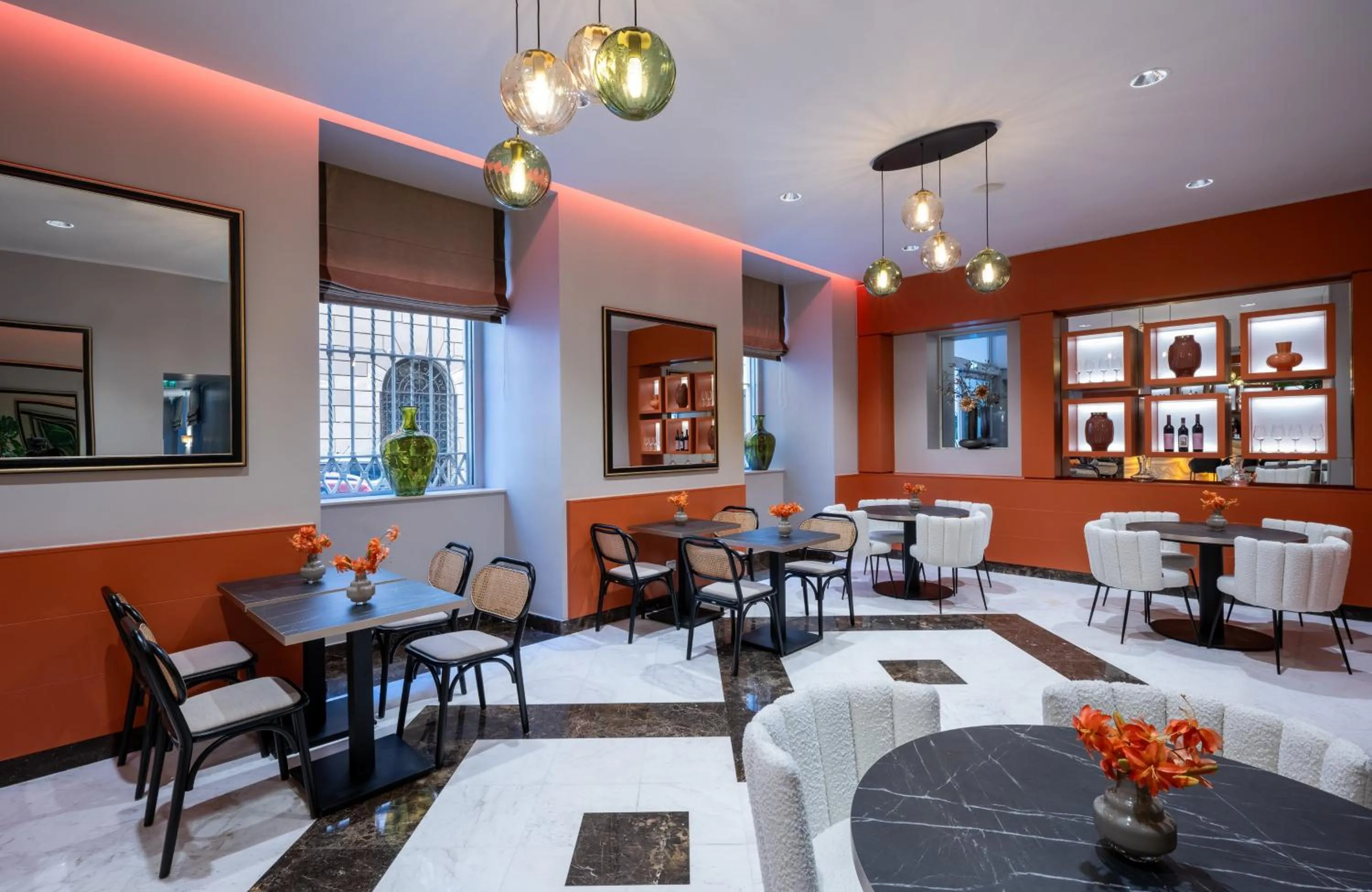 Lounge or bar in Leonardo Boutique Hotel Rome Monti