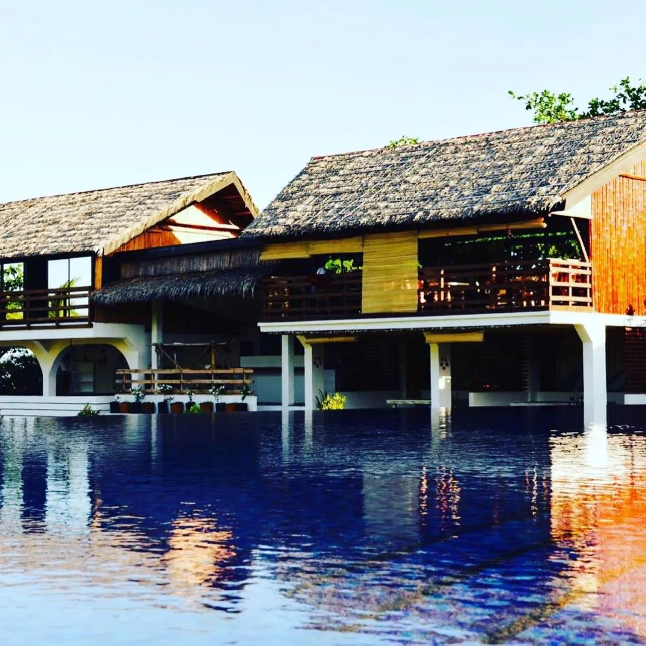 Vistapaloma beach resort