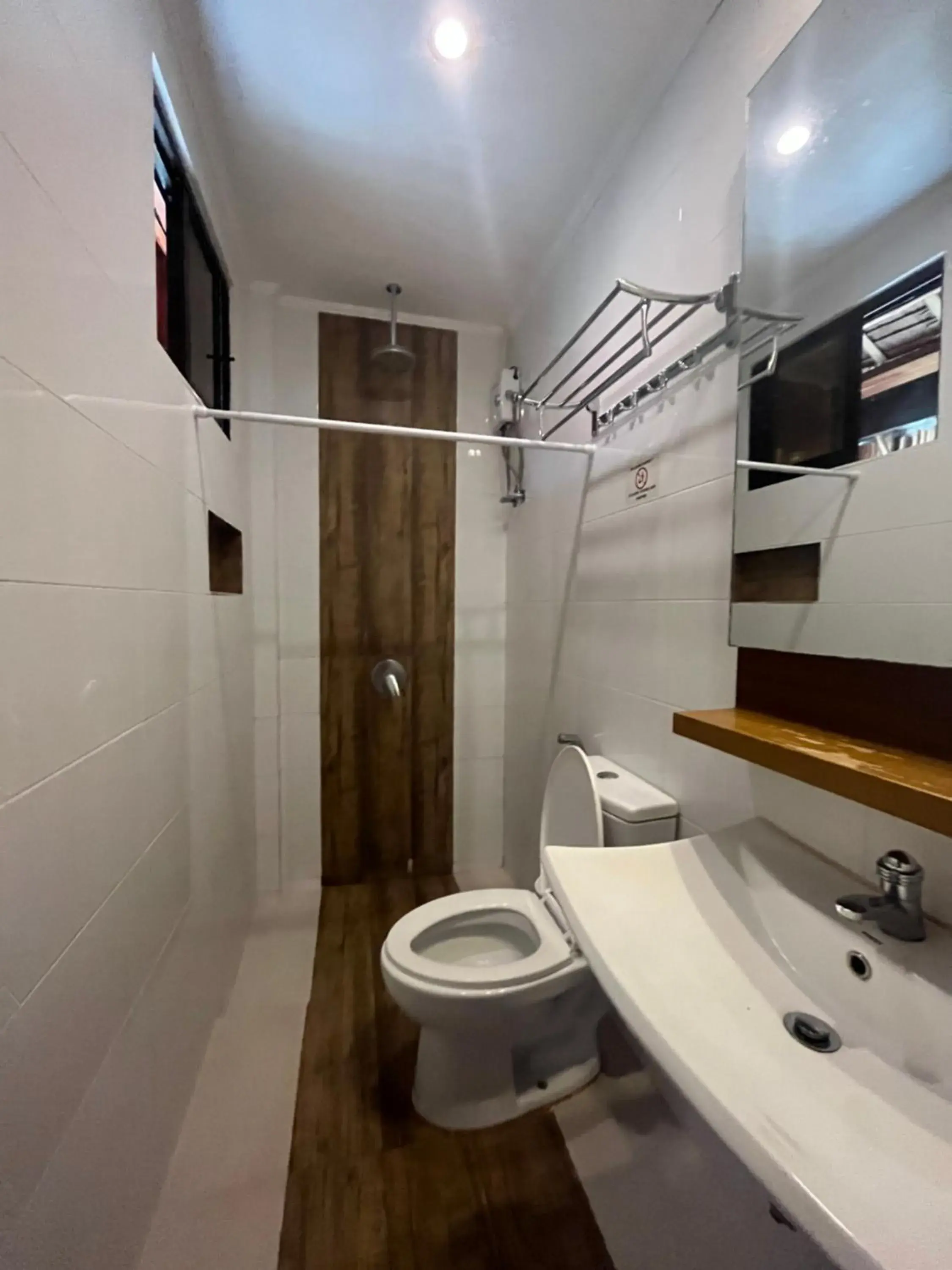 Bathroom in Vistapaloma beach resort Bathroom in Vistapaloma beach resort