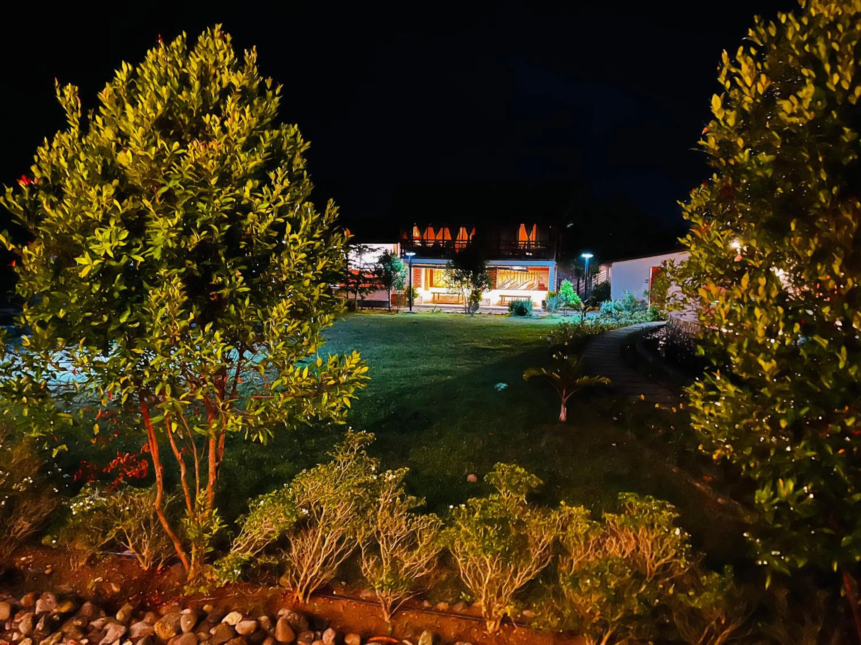 Vistapaloma beach resort