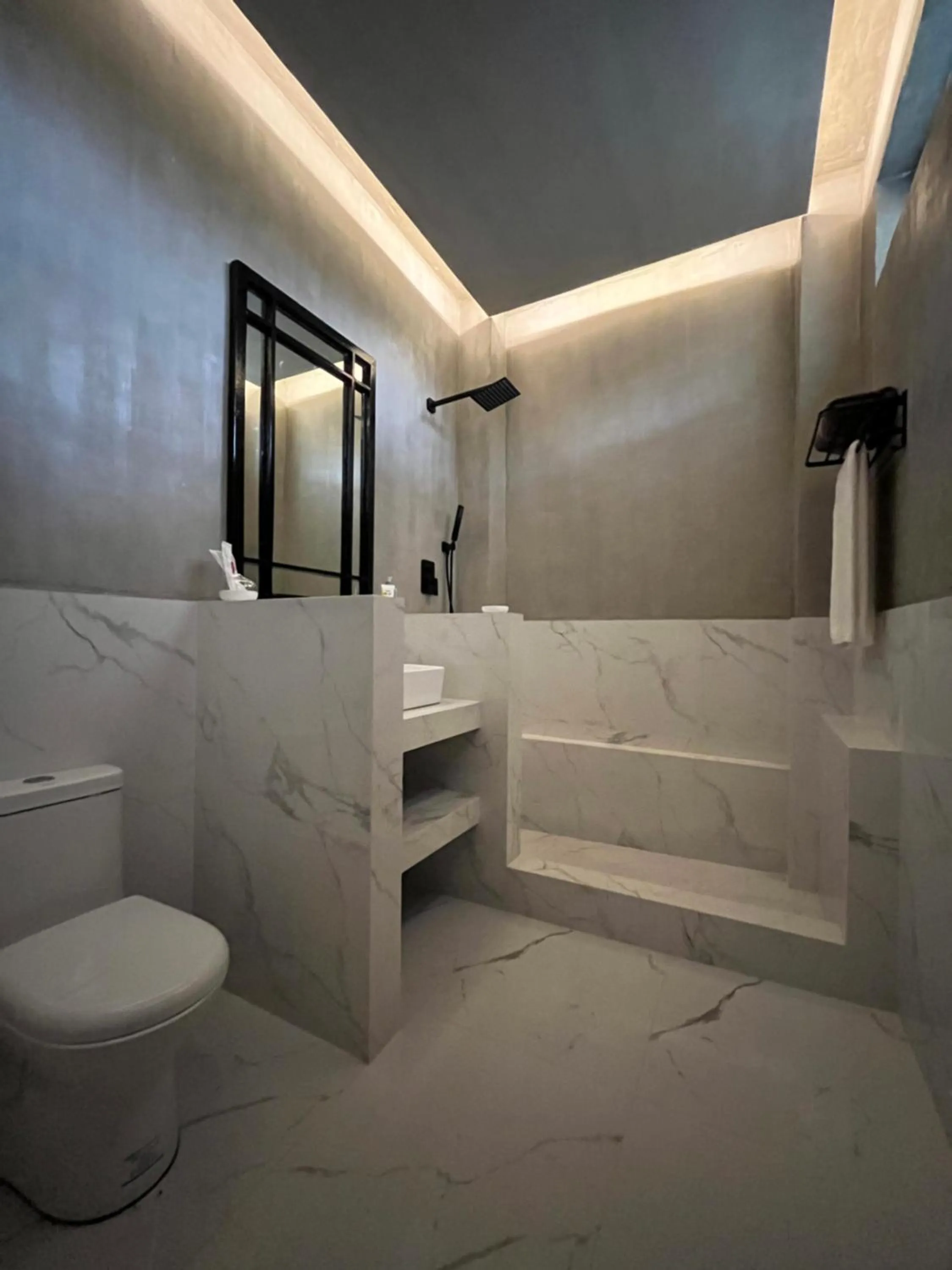 Vistapaloma beach resort