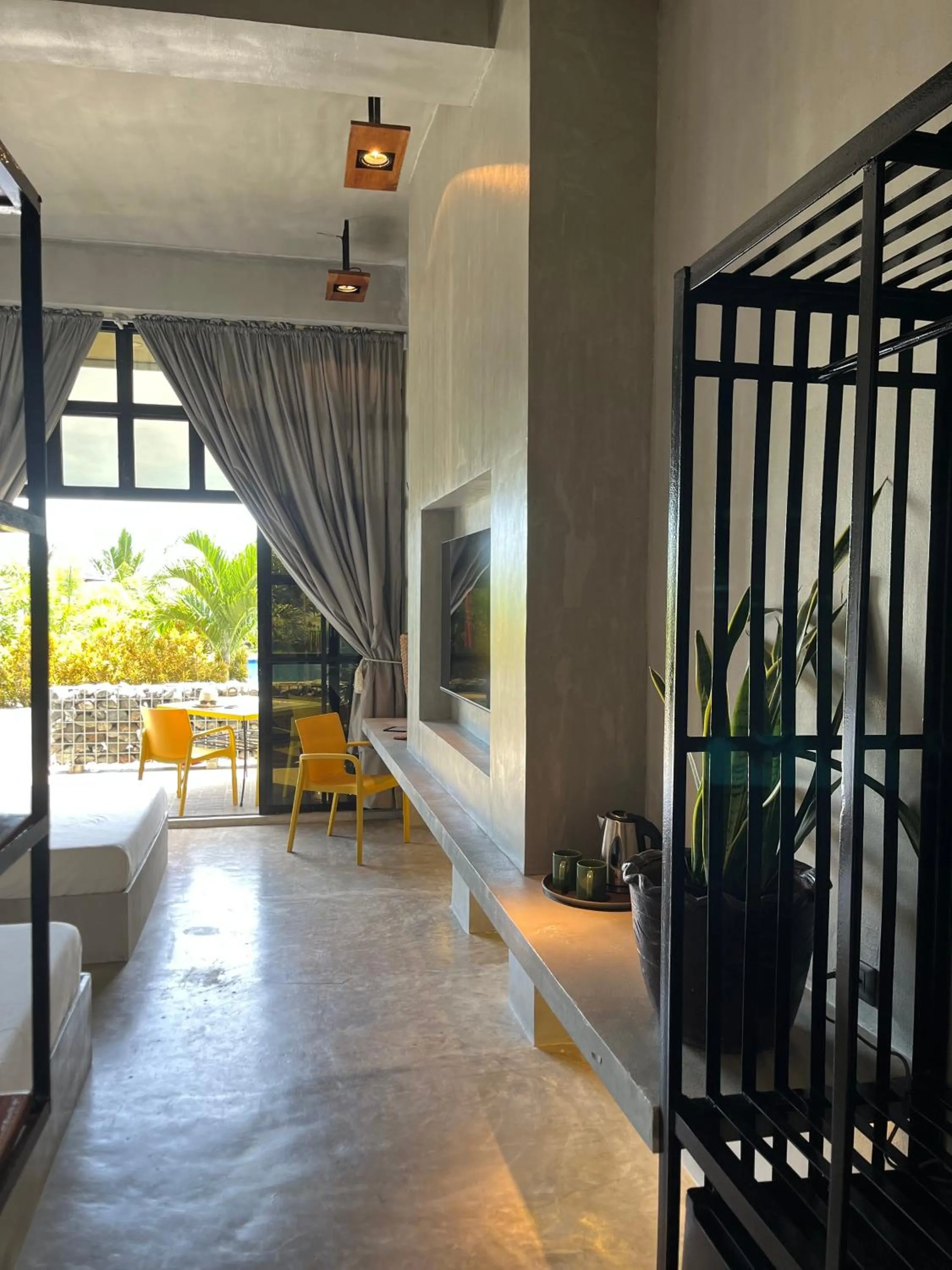 Vistapaloma beach resort