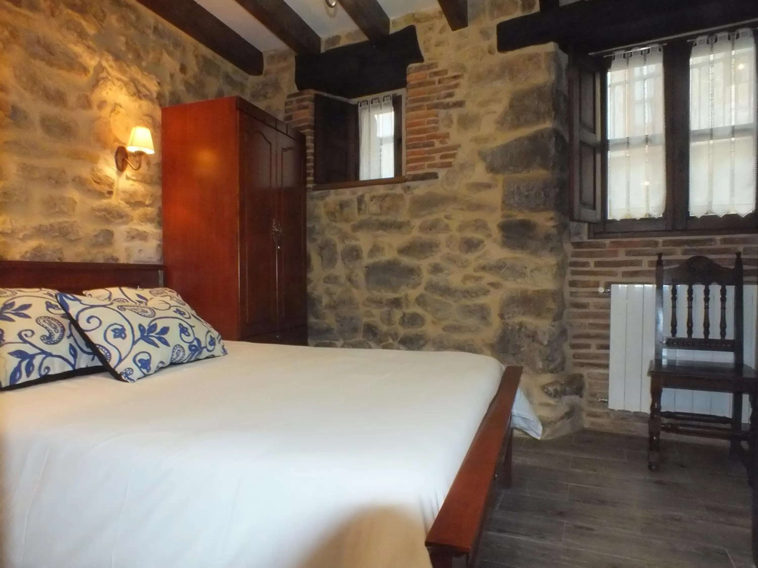 Day, Bed in Apartamentos Legado de Santillana