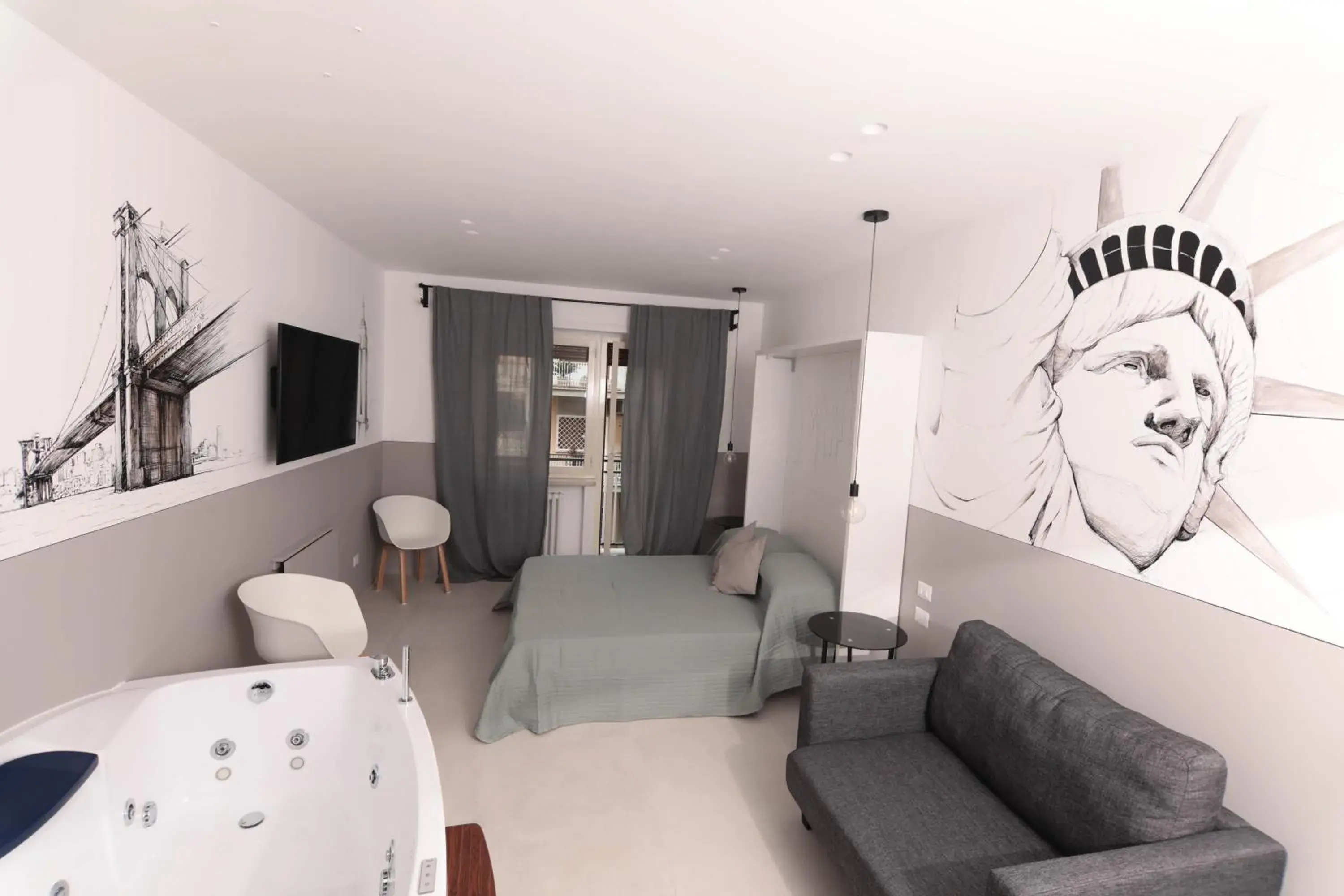 Photo of the whole room in O.Effe. Suites / Vatican Photo of the whole room in O.Effe. Suites / Vatican