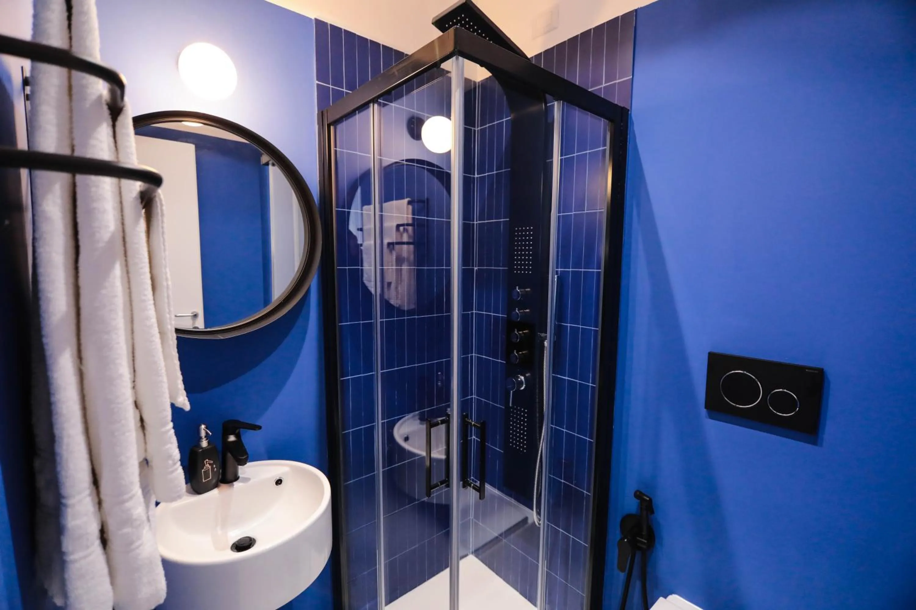 Bathroom in O.Effe. Suites / Vatican