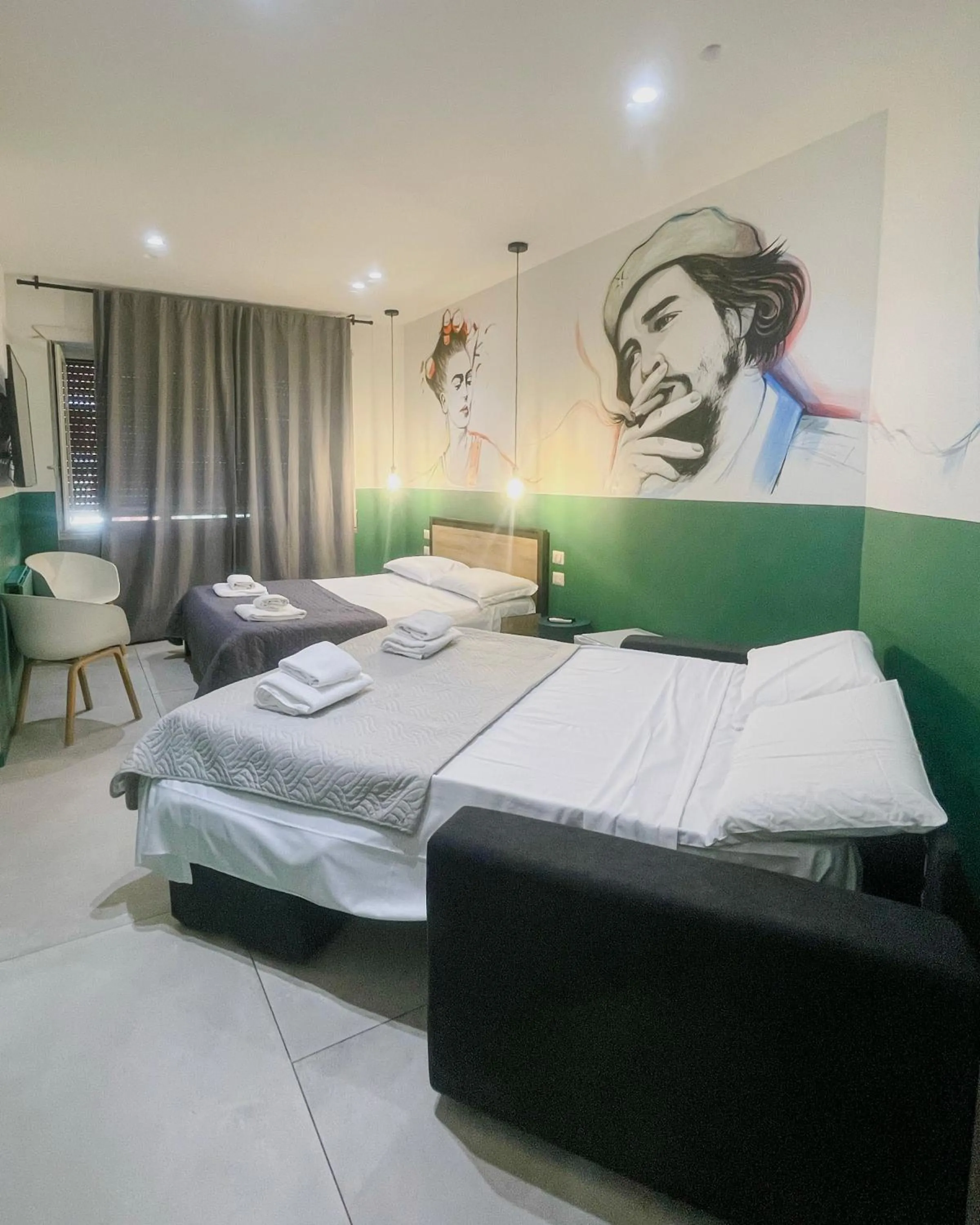 Bedroom, Bed in O.Effe. Suites / Vatican