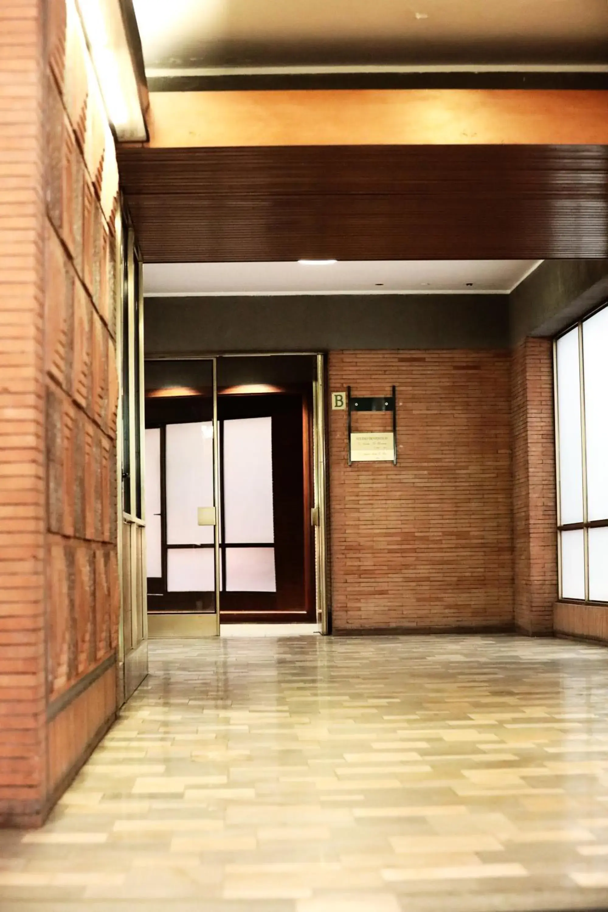 Property building in O.Effe. Suites / Vatican Property building in O.Effe. Suites / Vatican