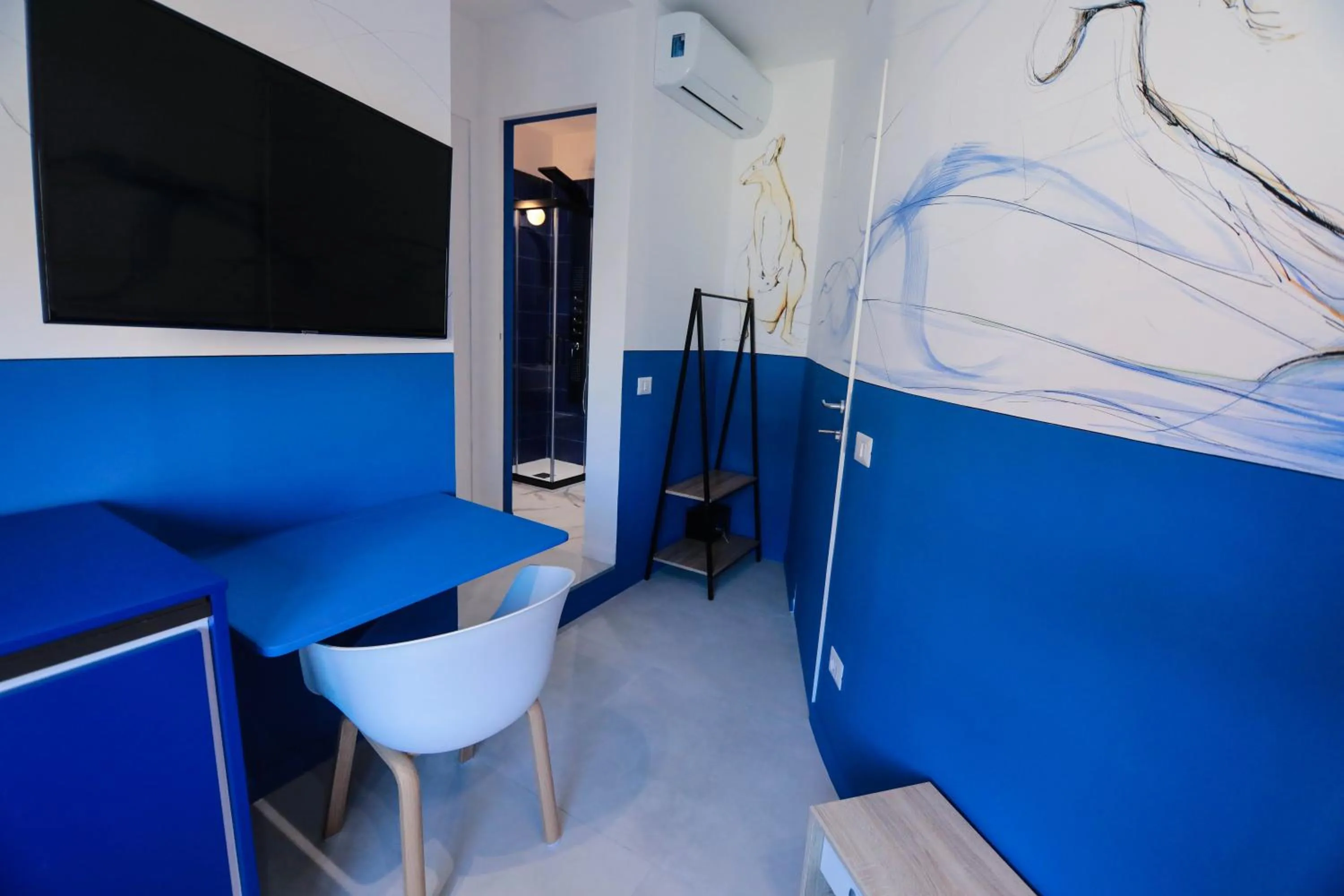 Seating area in O.Effe. Suites / Vatican